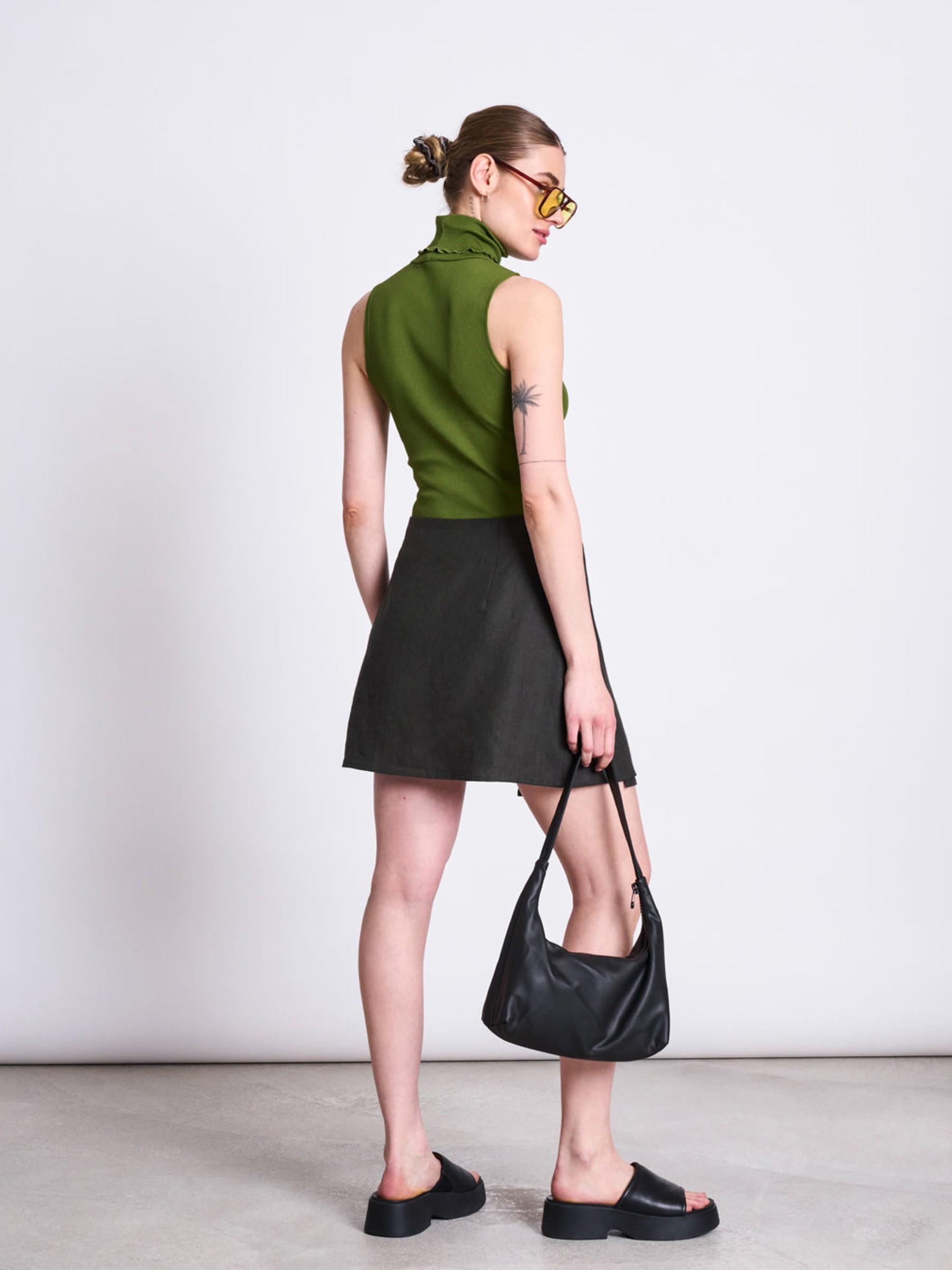 High Neck Rib Top Hav woody olive Jan 'n June