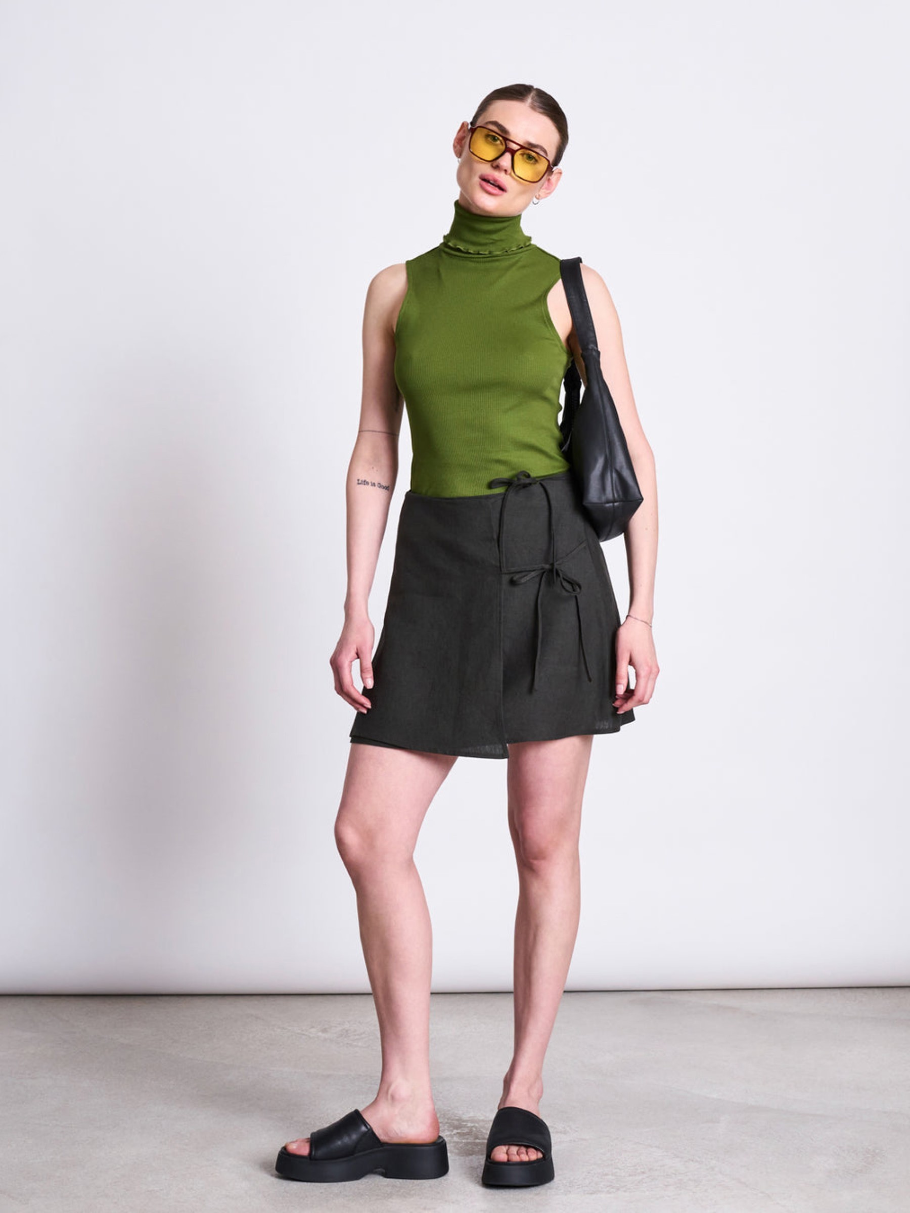 High Neck Rib Top Hav woody olive Jan 'n June