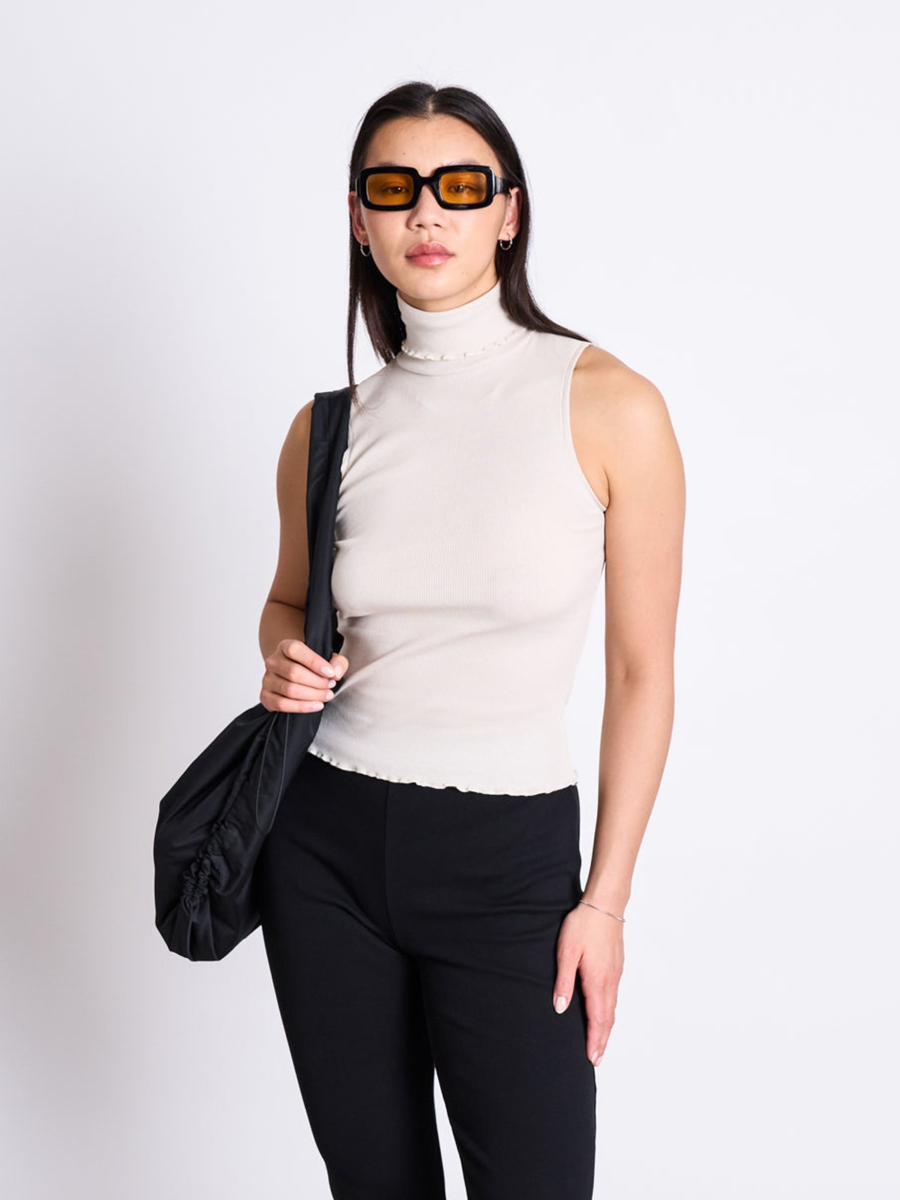 High Neck Rib Top Hav ivory Jan 'n June