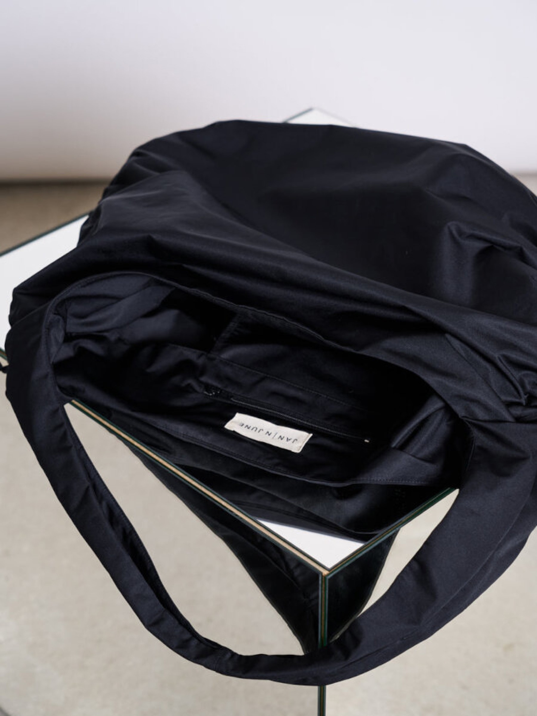Tasche Drawstring Shopper Lyne black Jan 'n June