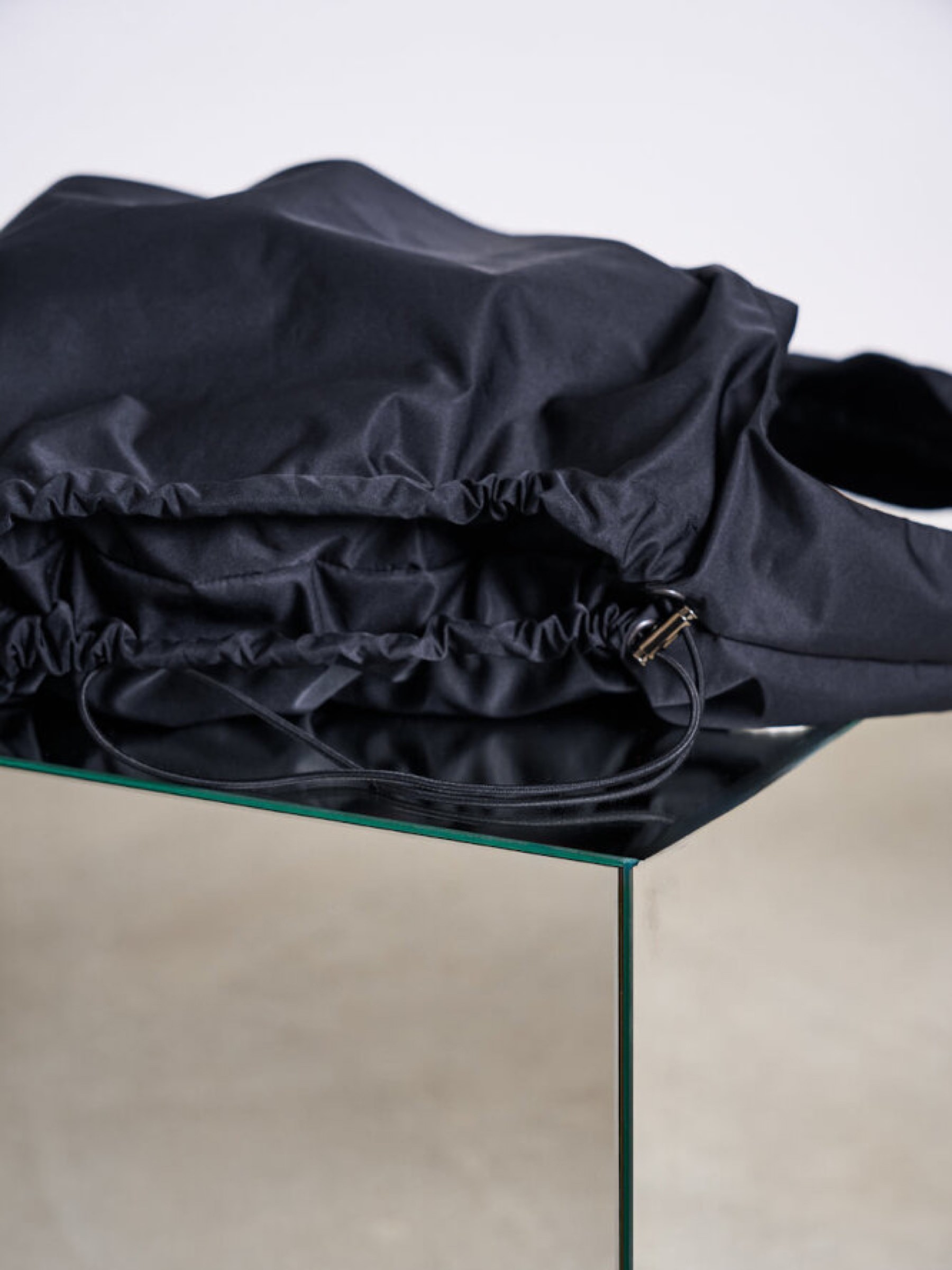 Tasche Drawstring Shopper Lyne black Jan 'n June