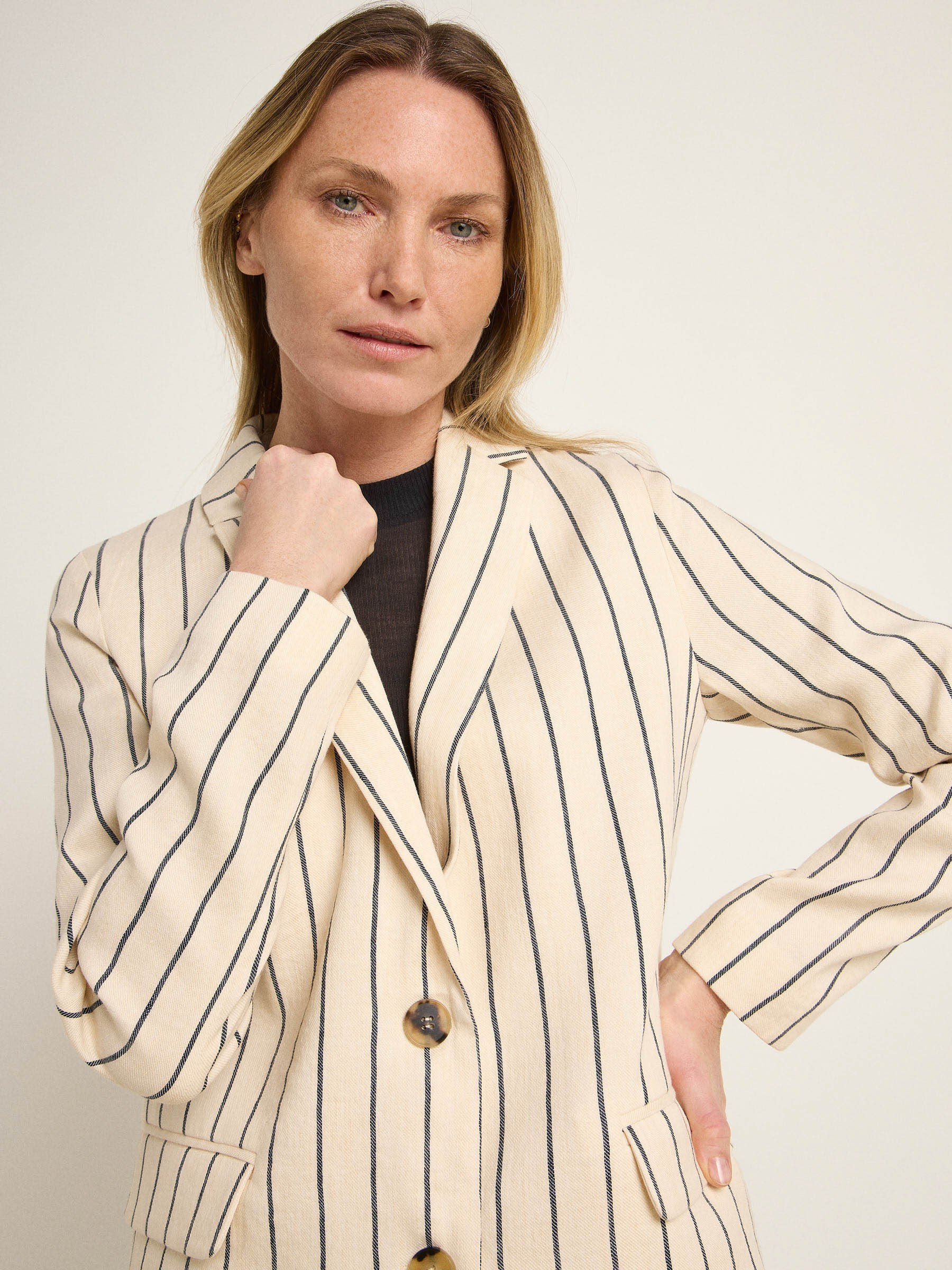 Streifenblazer creme black Lanius