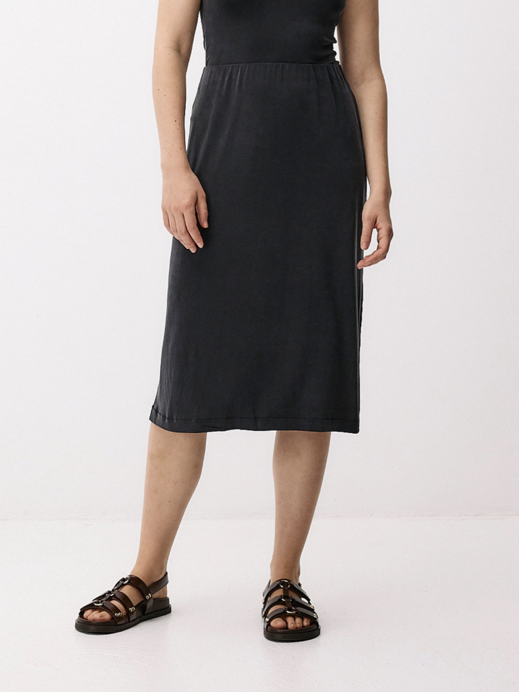 Rock Cupro Midi Skirt graphite Moya Kala