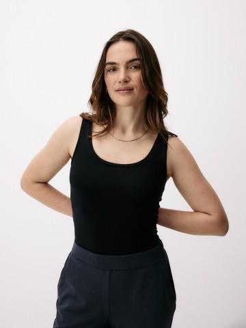 Neo Classic Tank Top black intense Moya Kala