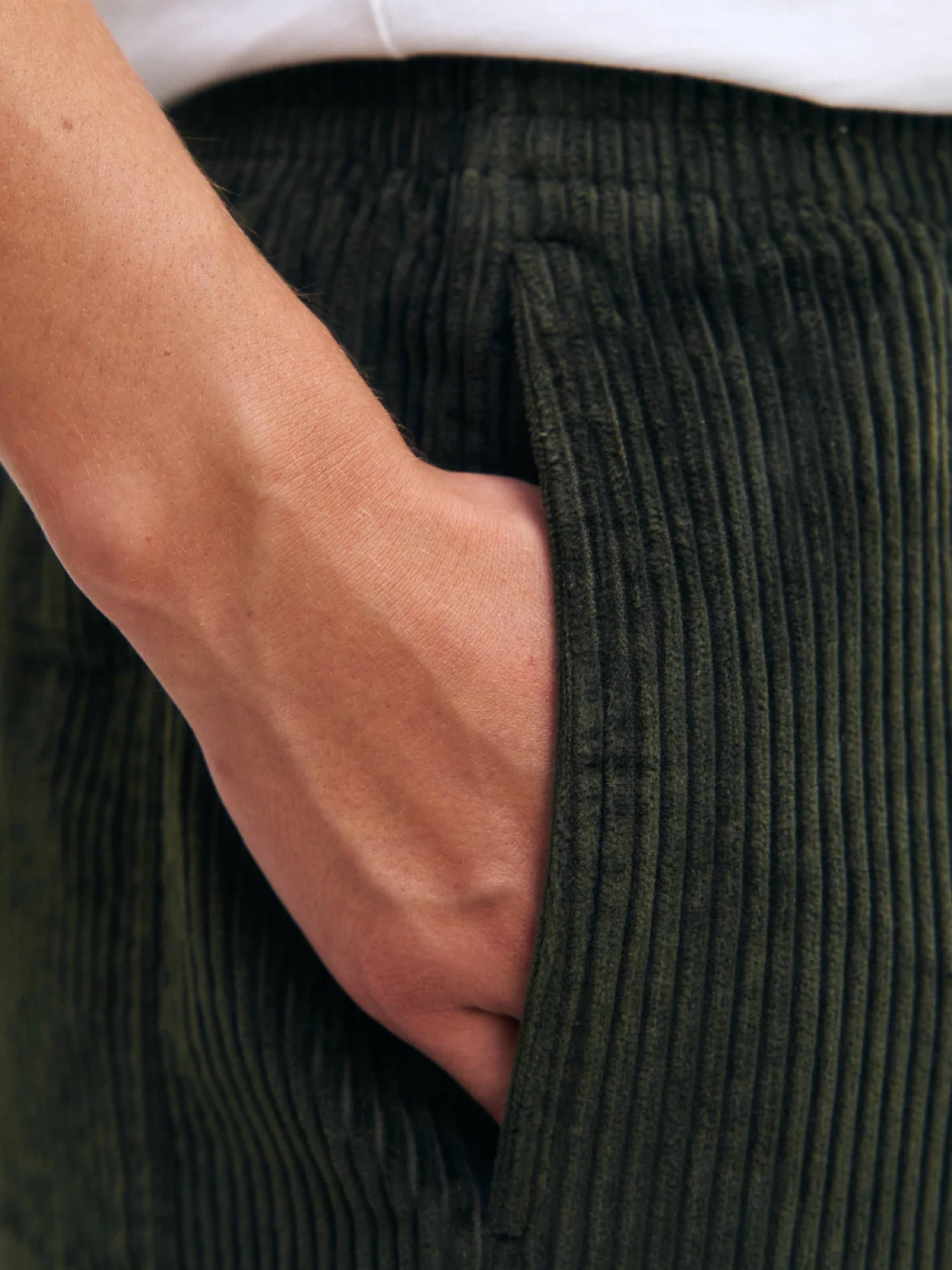 Hose Cord Wide Pant dark green Rotholz