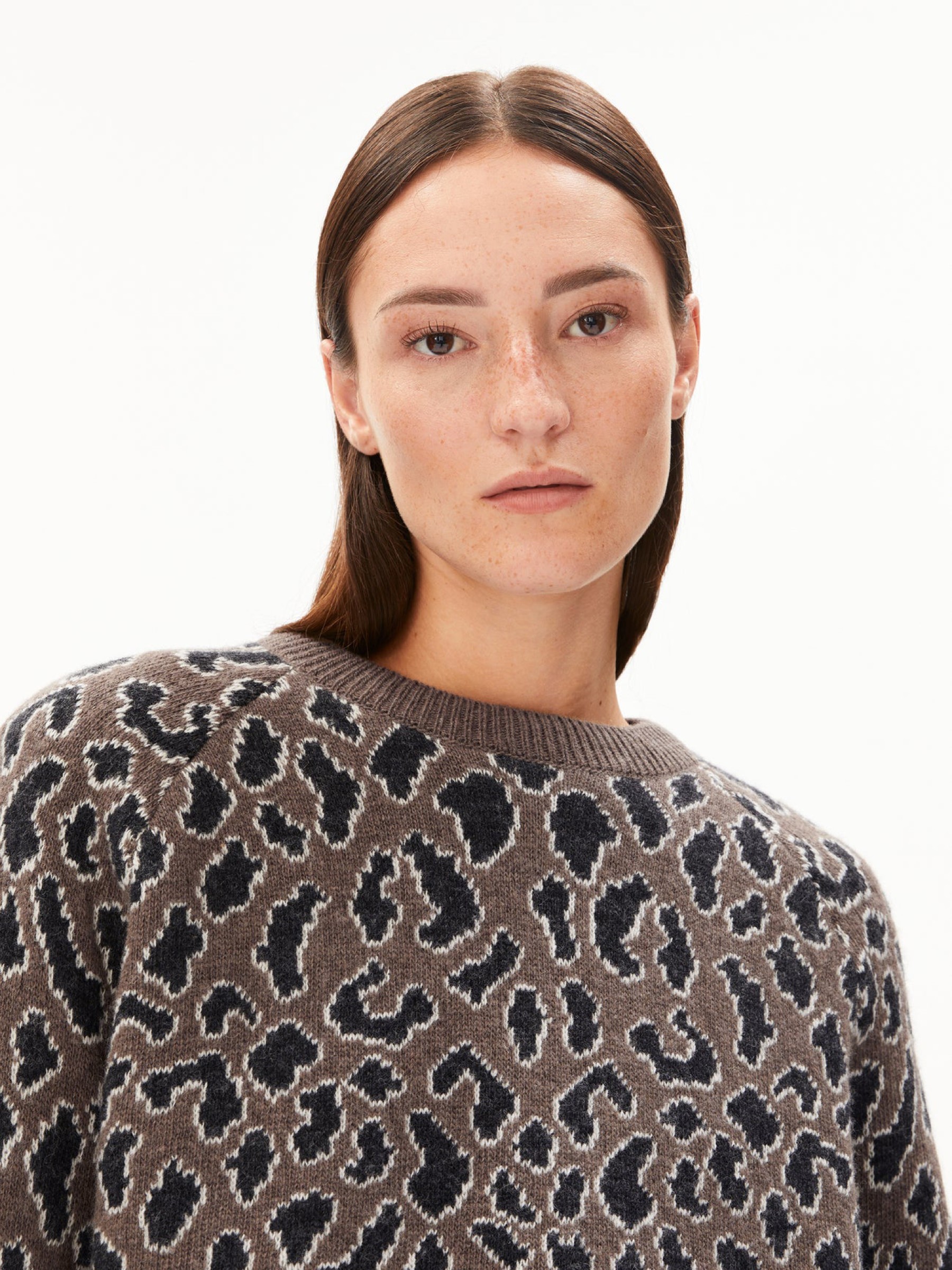 Pullover Diliriaa Leopaa walnut cream Armedangels