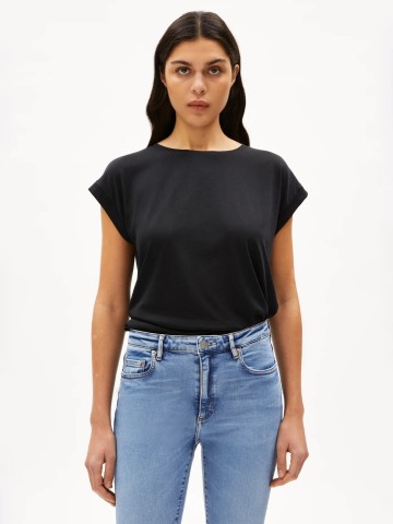T-Shirt Jilaana black Armedangels
