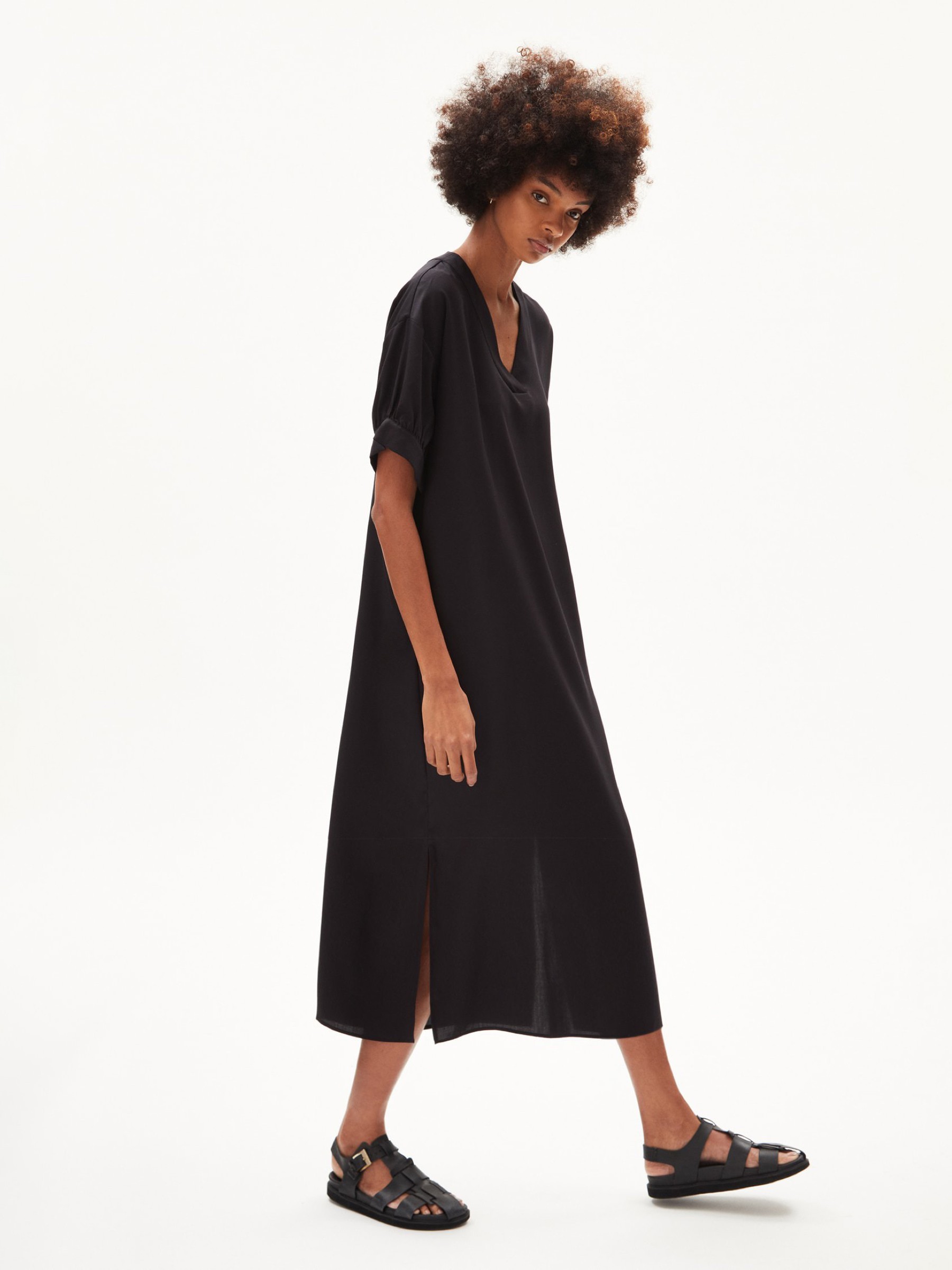 Kleid Nerisaa black Armedangels