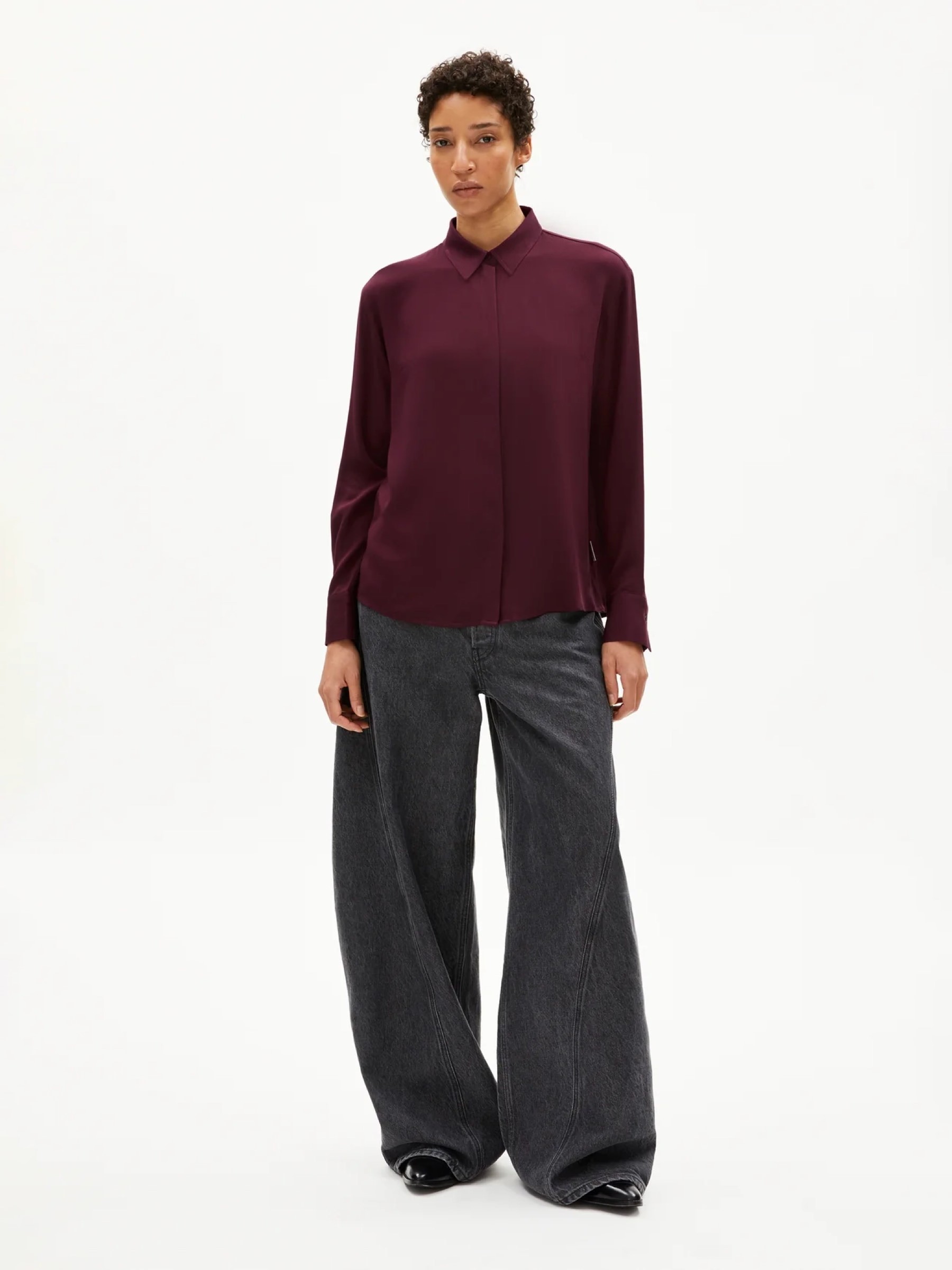 Bluse Larisaana Longsleeve dark cranberry Armedangels
