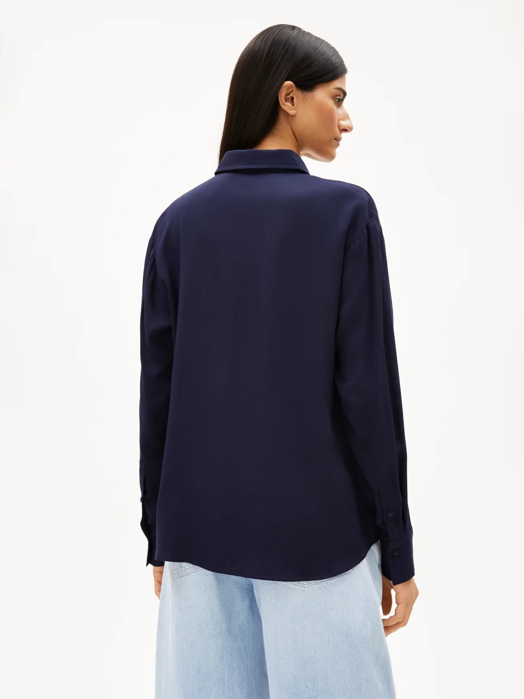 Bluse Larisaana Longsleeve tinted navy Armedangels