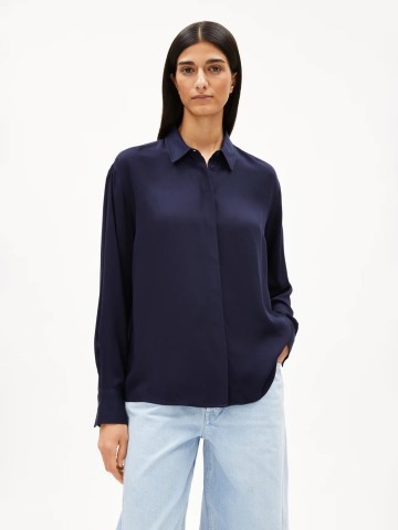 Bluse Larisaana Longsleeve tinted navy Armedangels