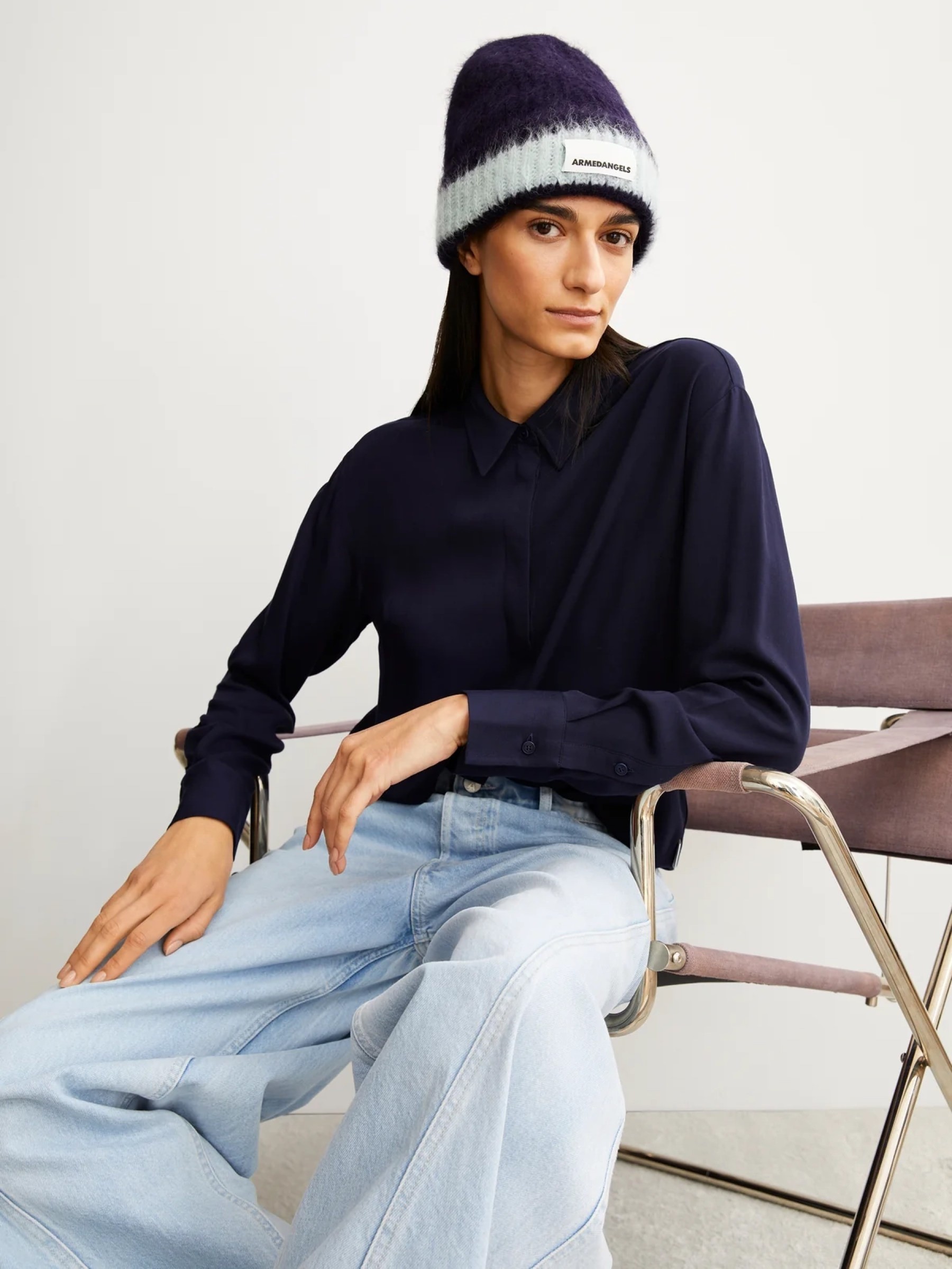 Bluse Larisaana Longsleeve tinted navy Armedangels