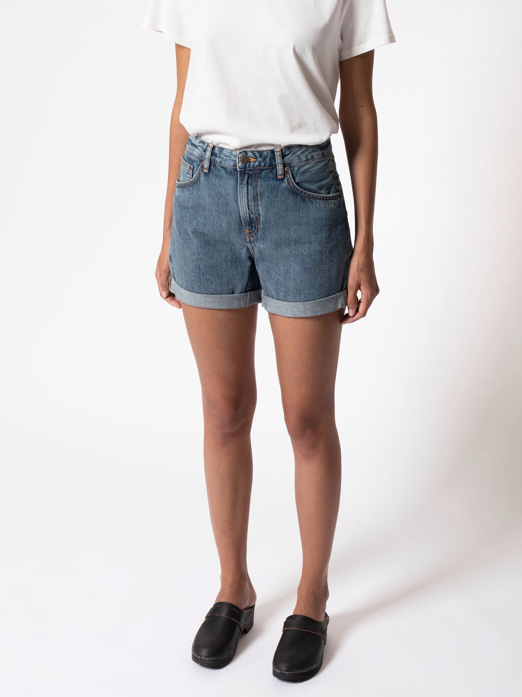 Jeanshose Frida Shorts friendly blue denim Nudie Jeans