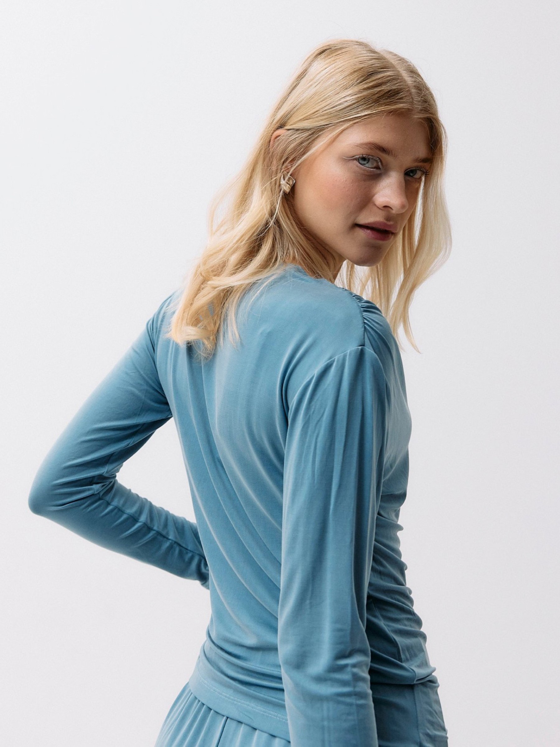 Longsleeve Cupro Draped Long Sleeve blue heaven Moya Kala