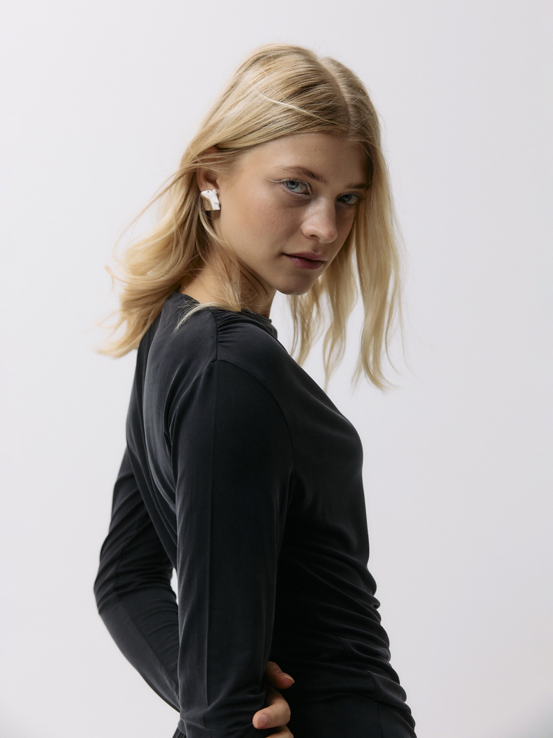 Longsleeve Cupro Draped Long Sleeve graphite Moya Kala