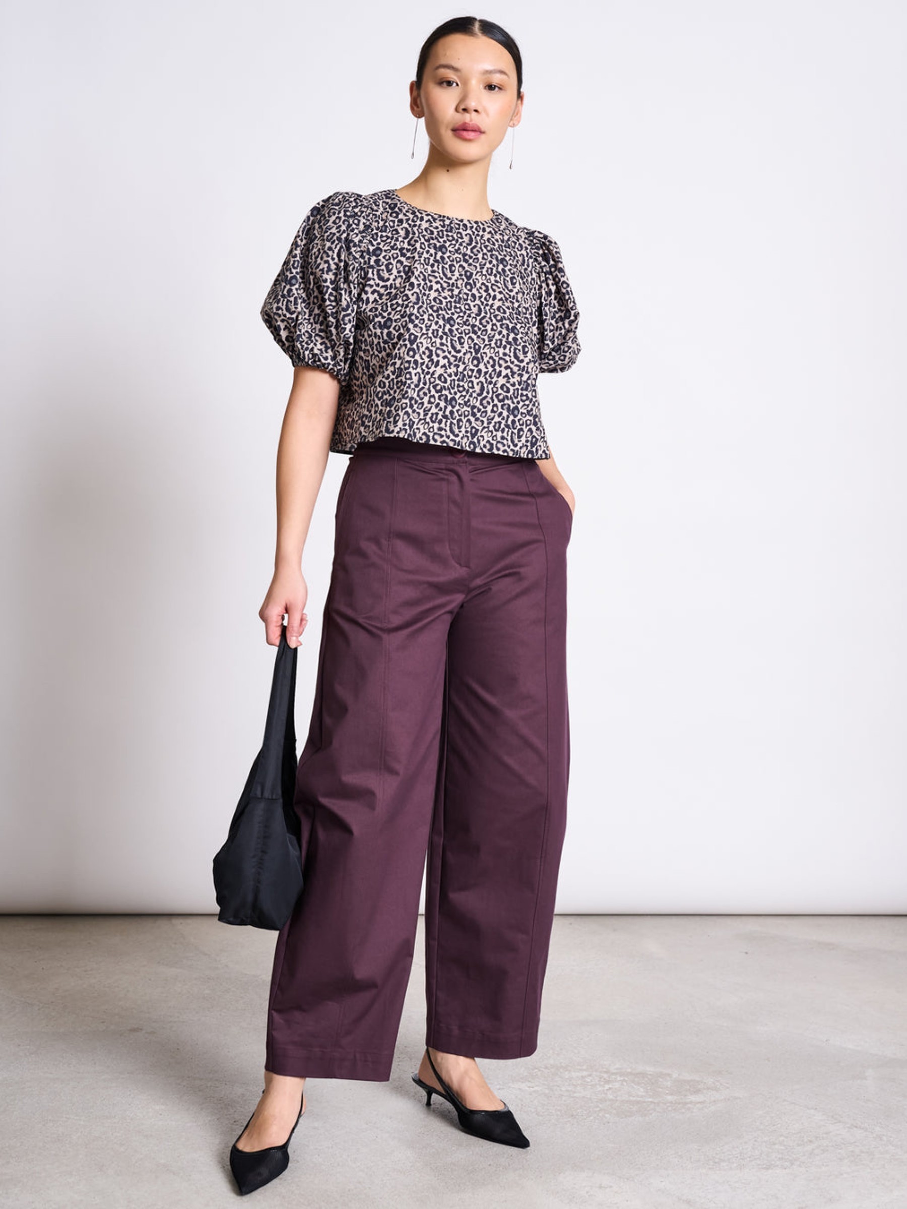 Bluse Cropped Organic Cotton Blouse Olmos leo print Jan 'n June