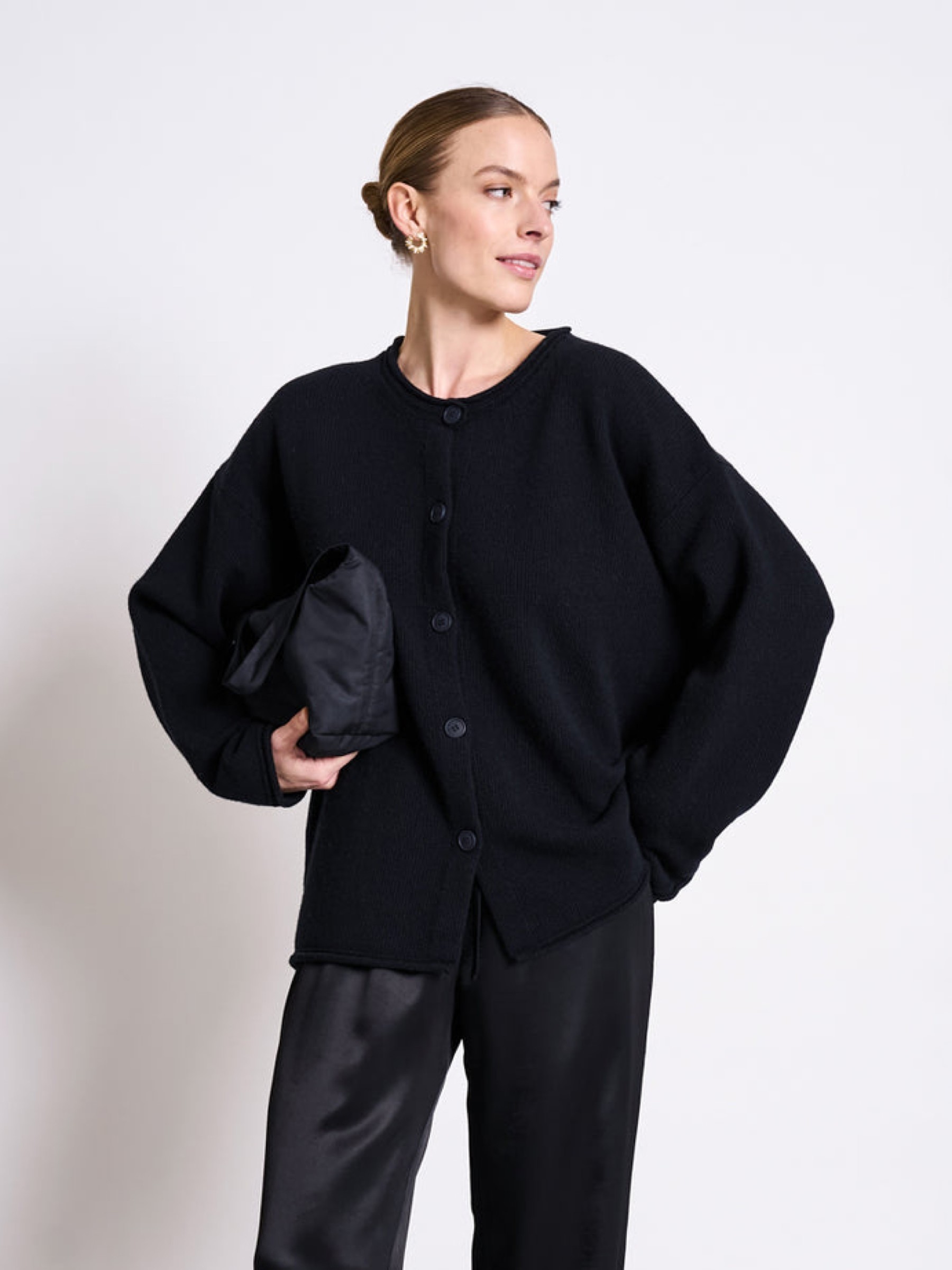 Strickjacke Oversized Merino Wool Cardigan Tinco black Jan 'n June