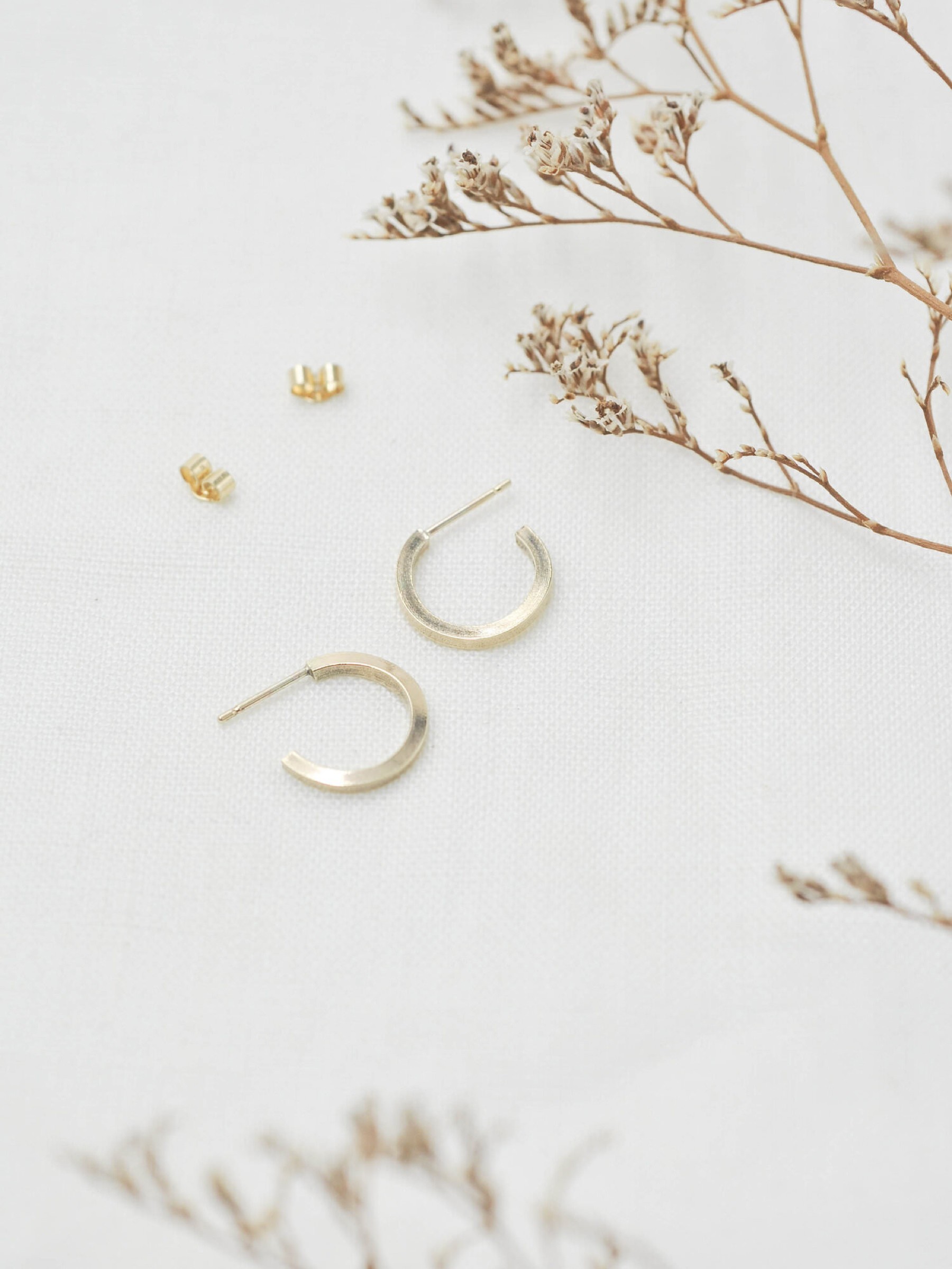Ohrringe Small Hoop Earrings gold 9ct Wild Fawn