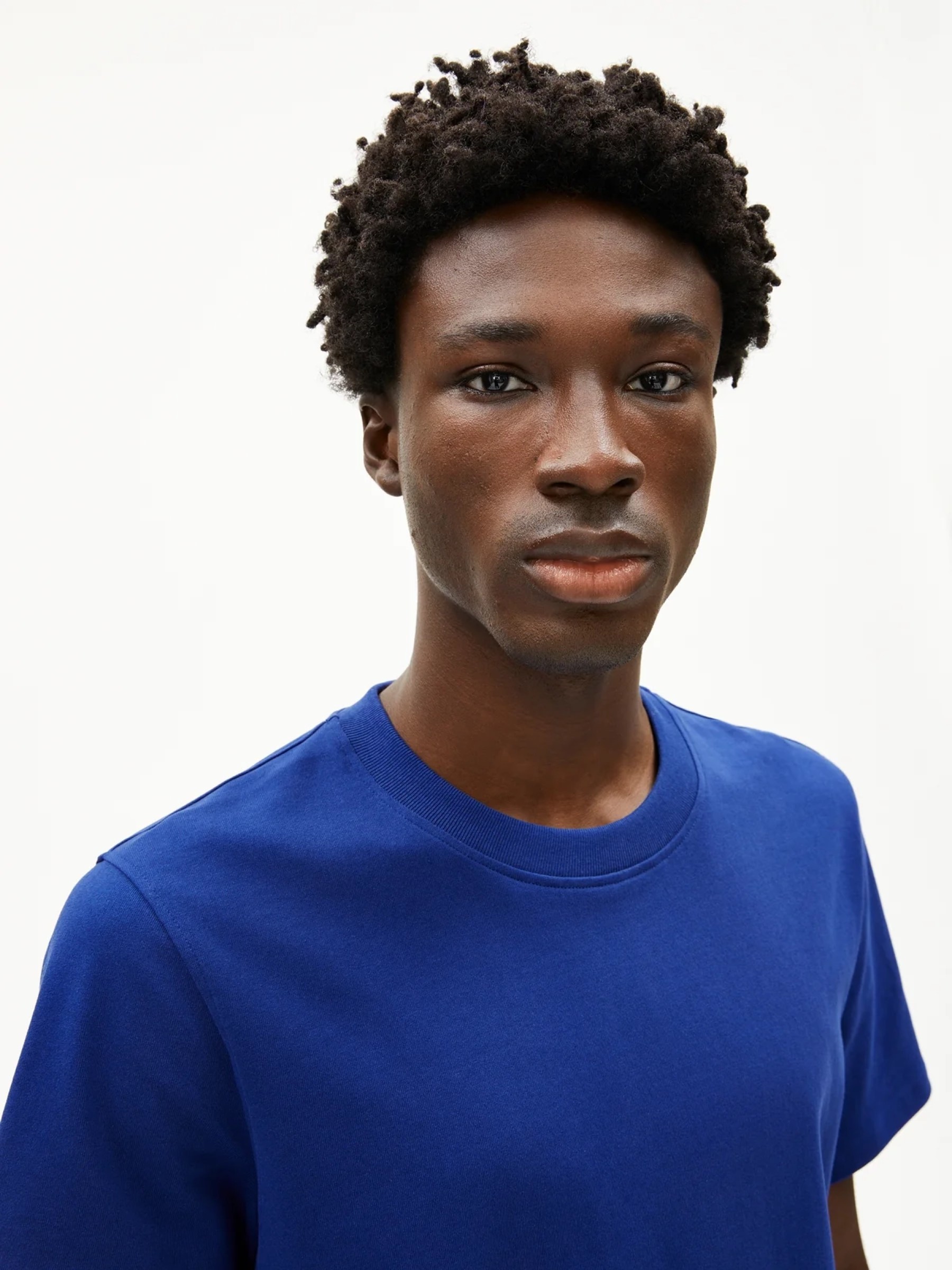 T-Shirt Maarkos dark wave Armedangels