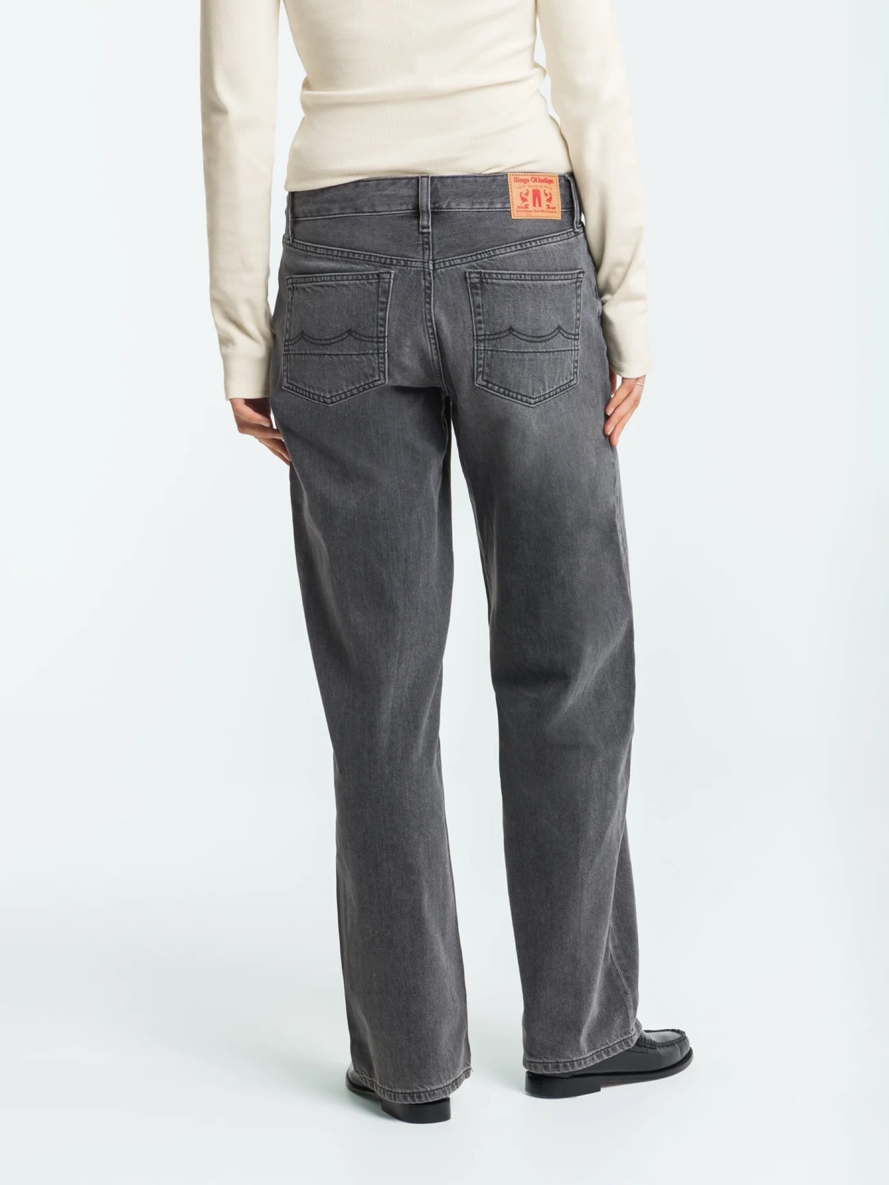 Jeanshose Joan Jeans pony black od black Kings of Indigo – K.O.I.