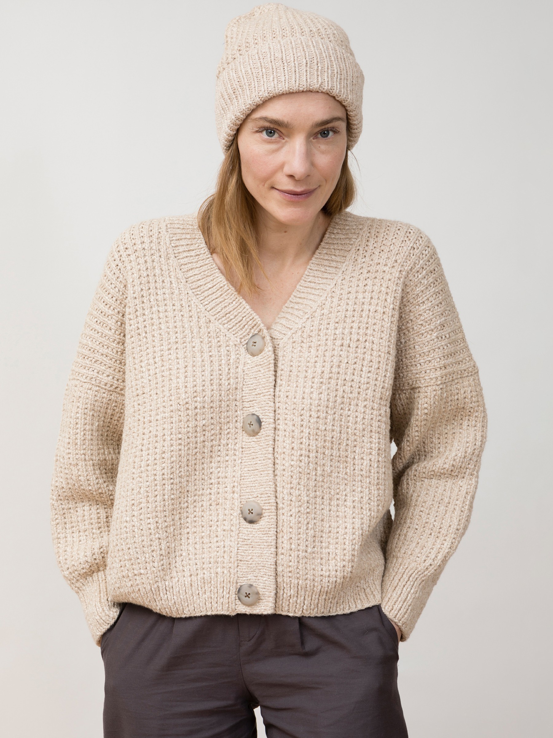 Strickjacke Nayra Aymara Cardigan sand Jungle Folk