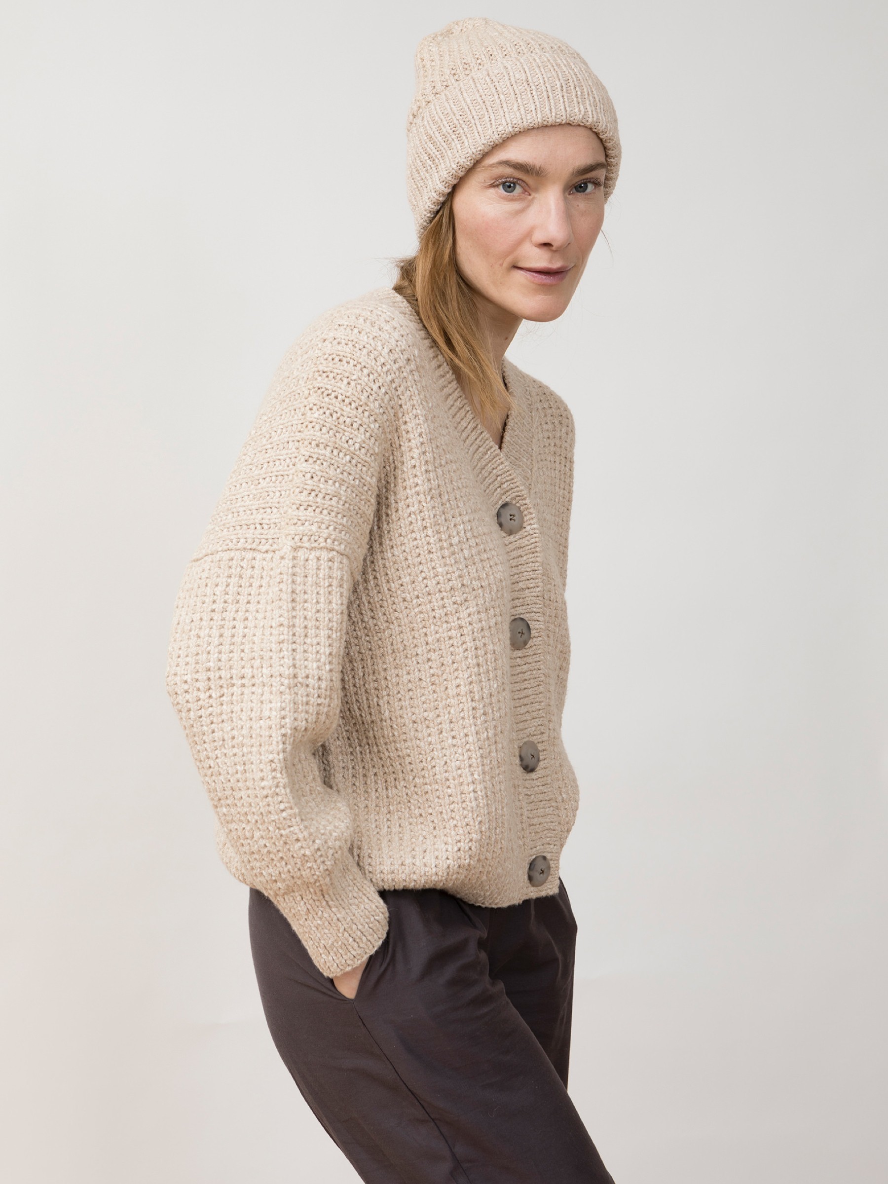 Strickjacke Nayra Aymara Cardigan sand Jungle Folk