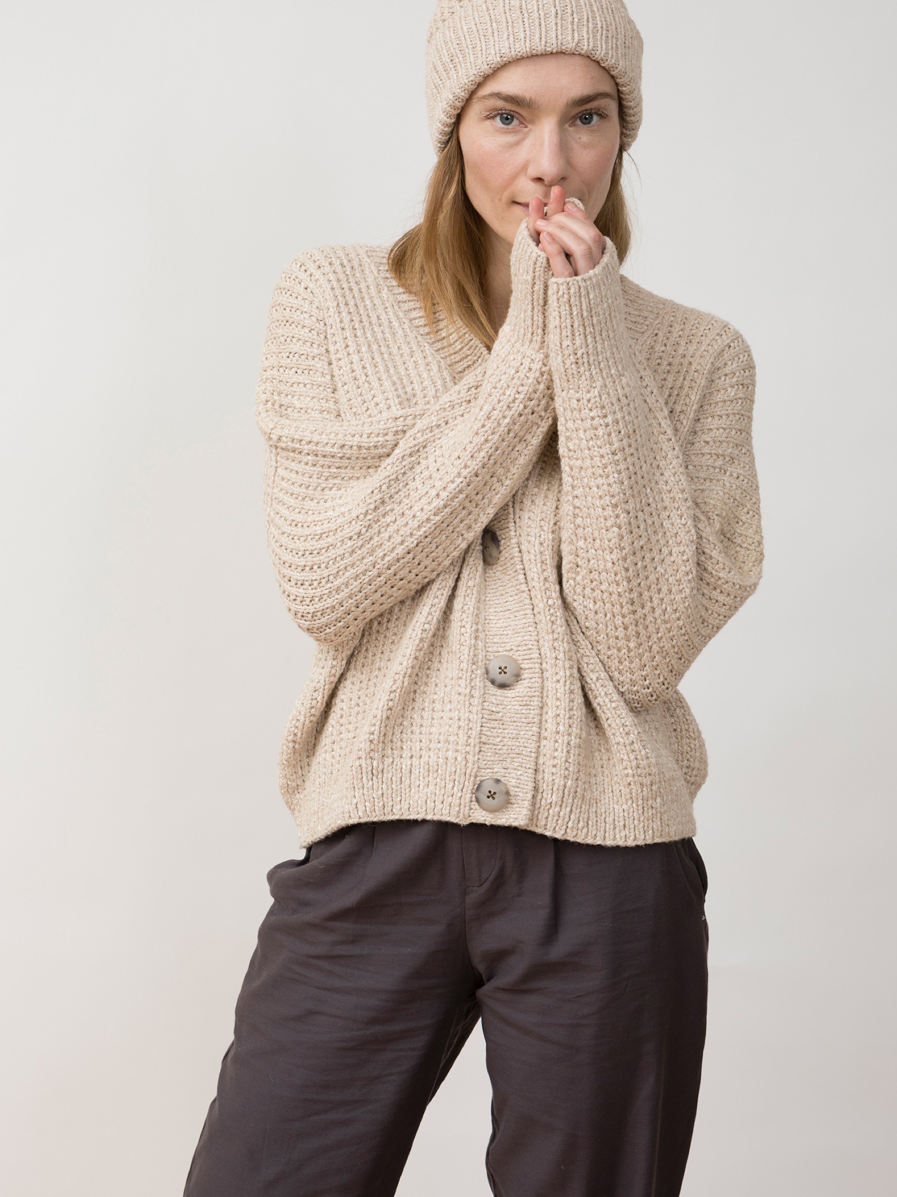 Strickjacke Nayra Aymara Cardigan sand Jungle Folk