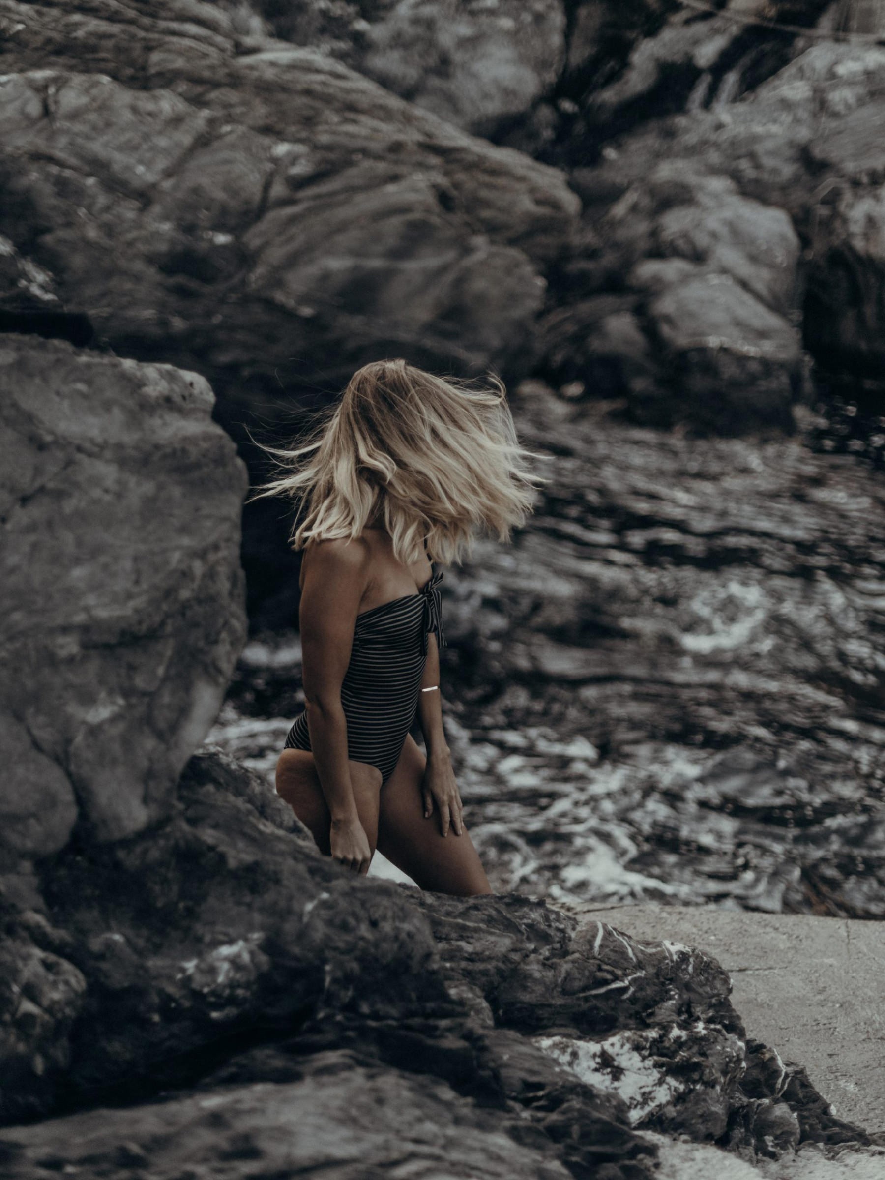 Badekleid Neva Onepiece stripes nero Pura