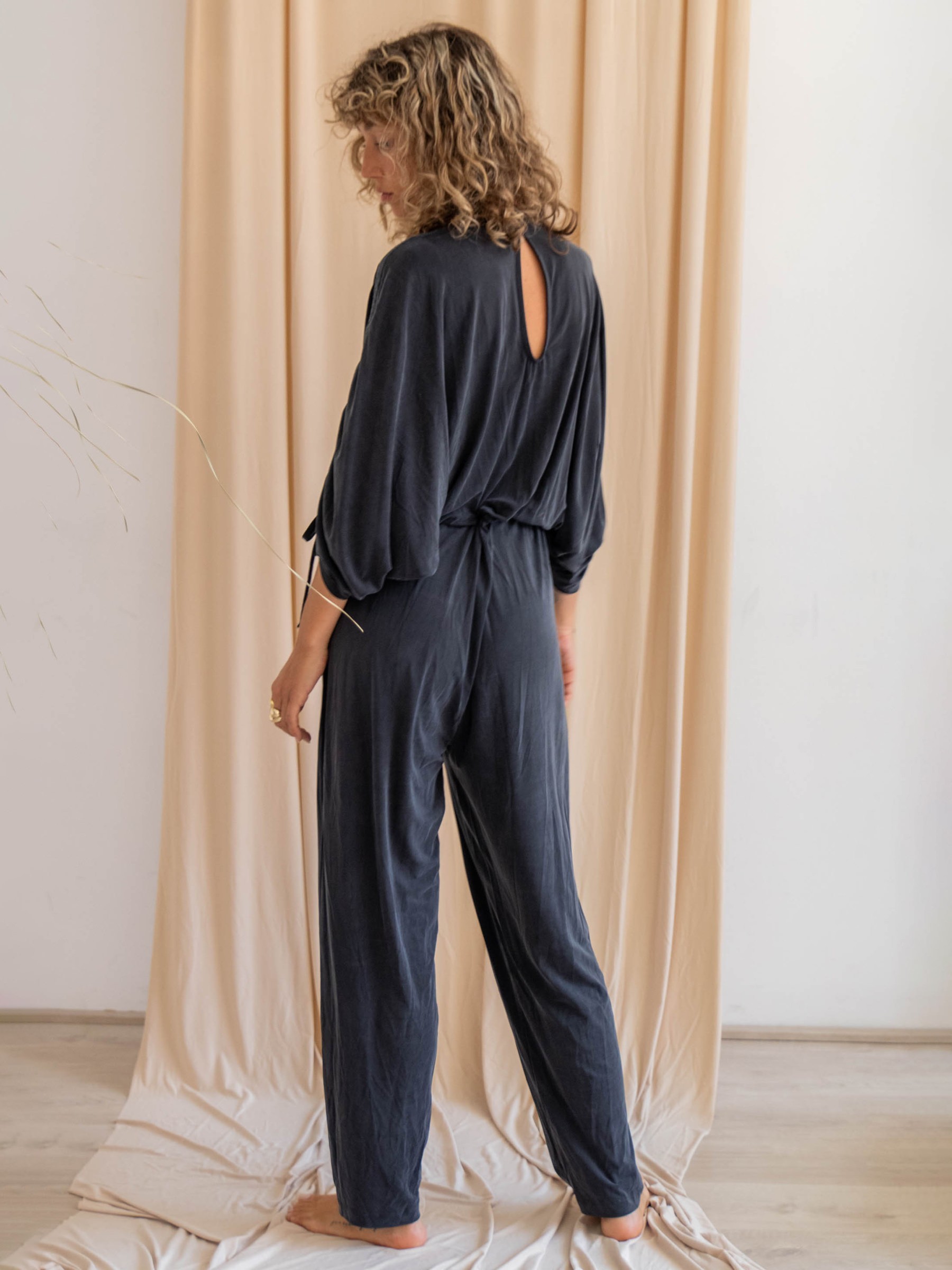 Overall Batwing Jumpsuit slate black Cossac