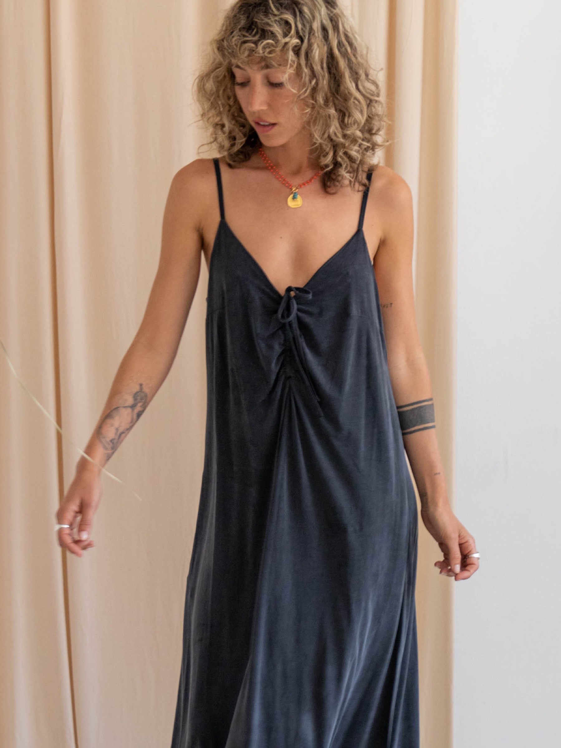 Kleid Maxi Dress slate black Cossac