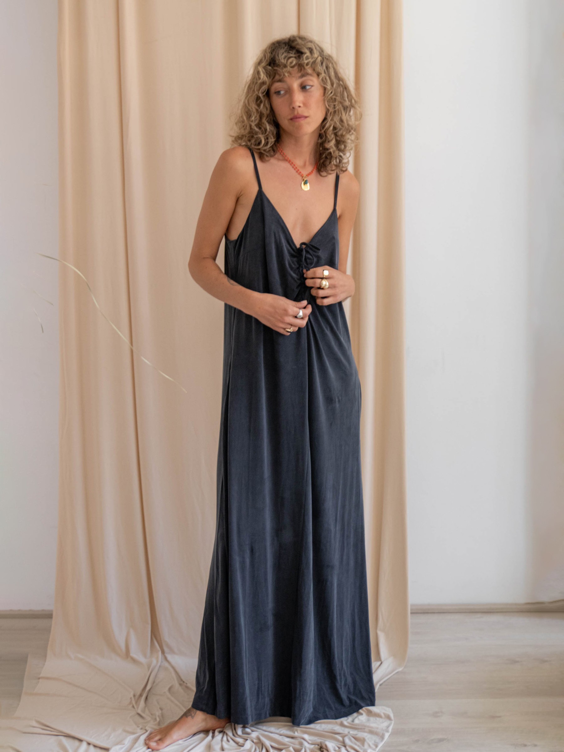 Kleid Maxi Dress slate black Cossac