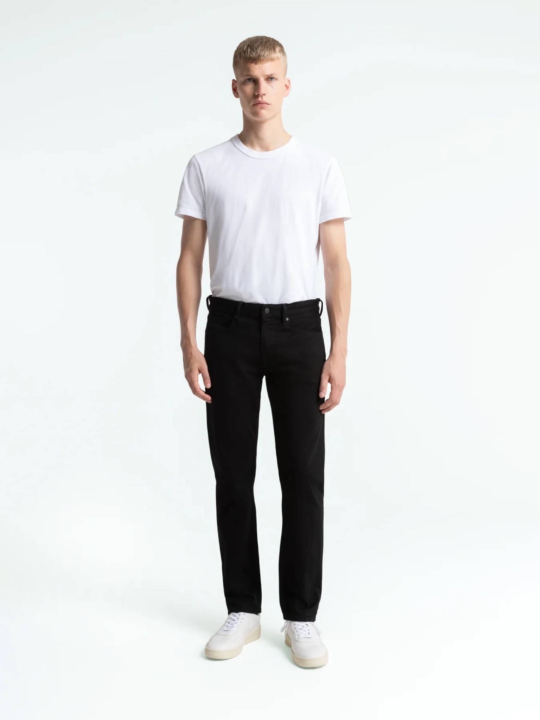 Jeanshose Ryan stay black rinse Kings of Indigo – K.O.I.