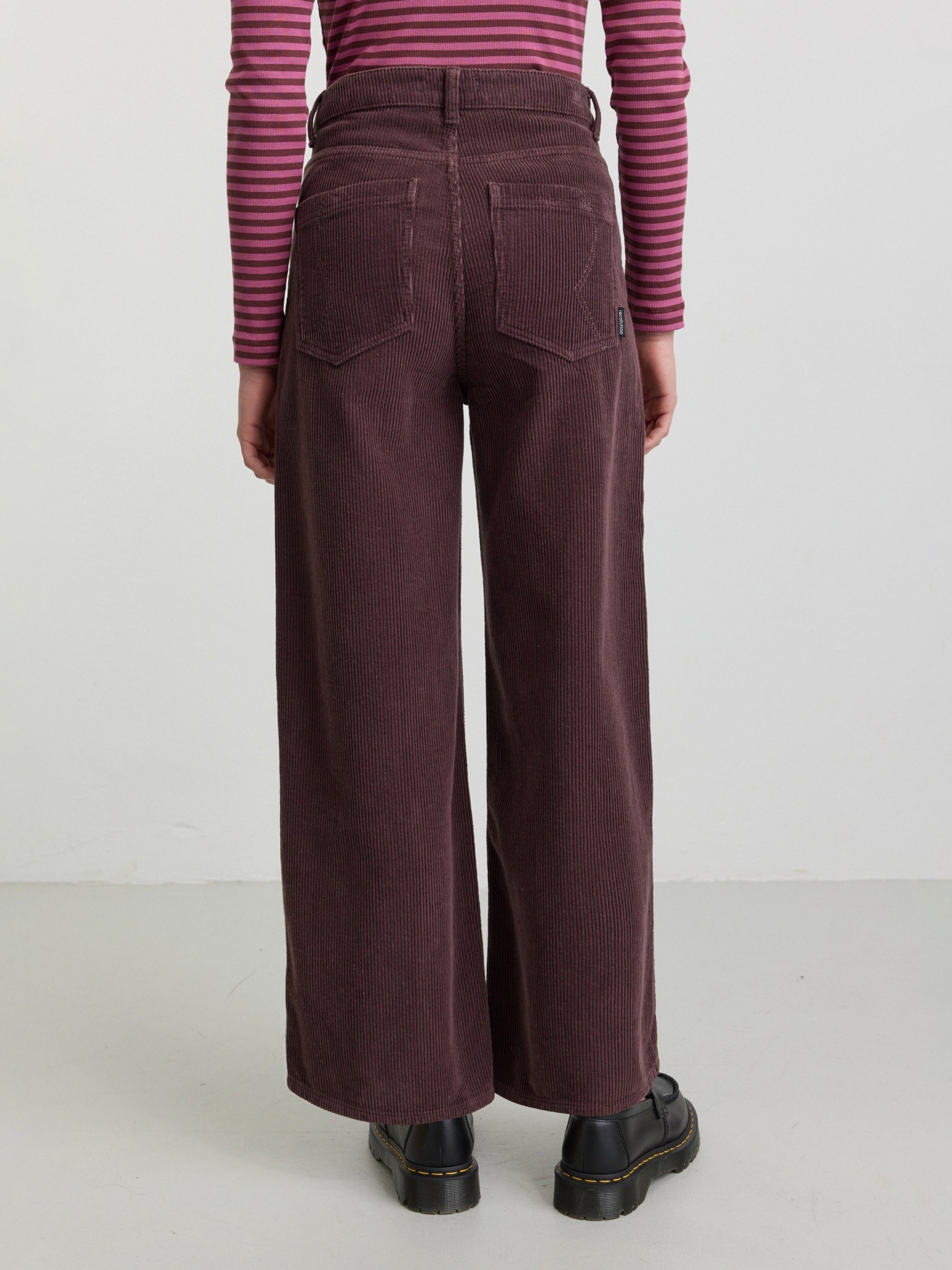 Hose Erica Corduroy dark plum Recolution
