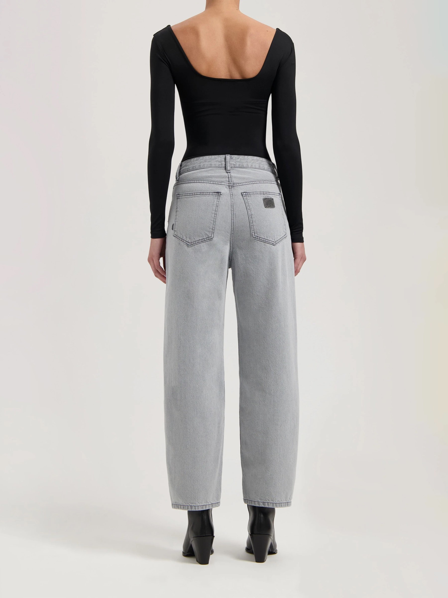 Jeanshose Brooke High Barrel light grey Mud Jeans