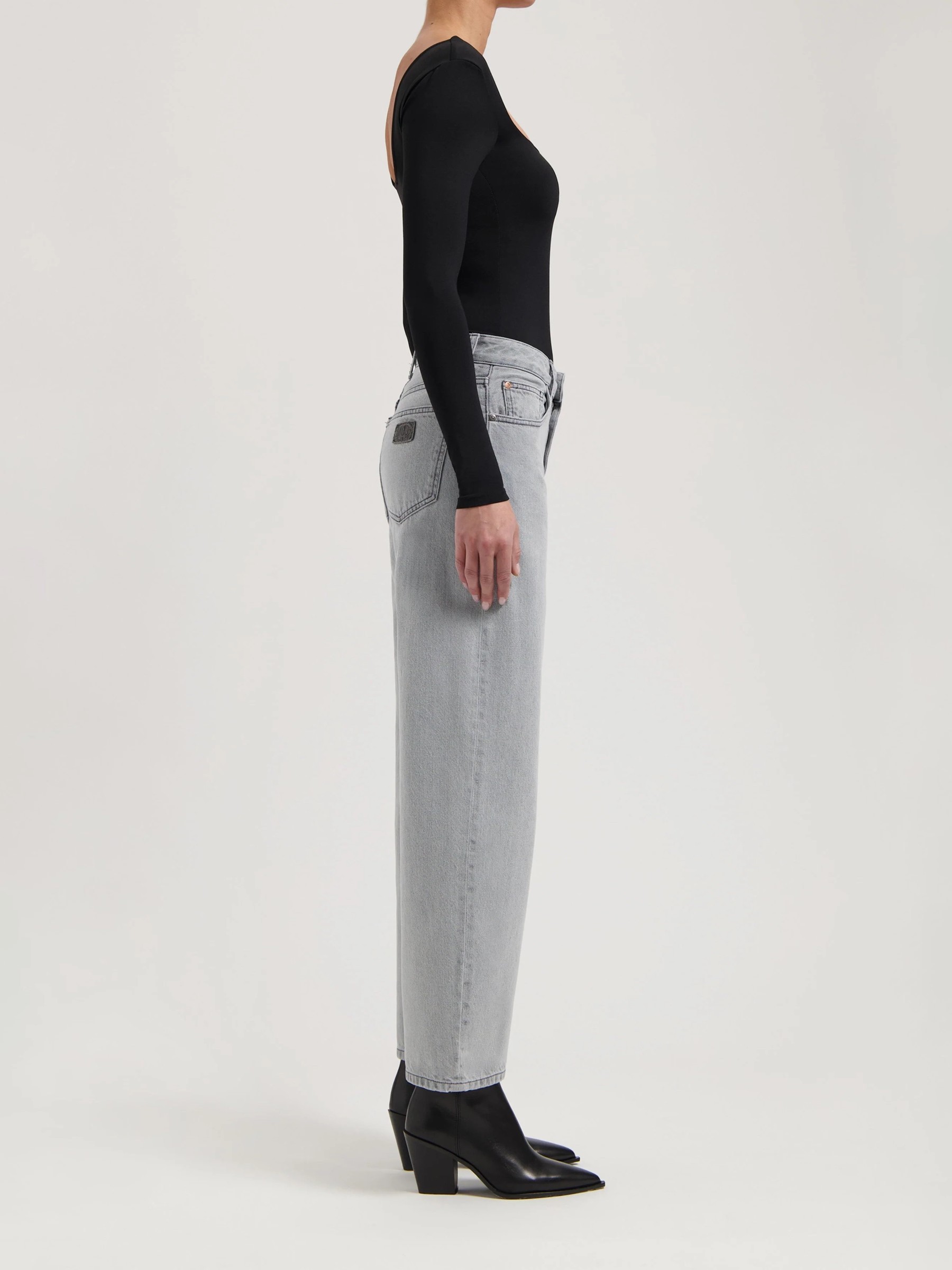 Jeanshose Brooke High Barrel light grey Mud Jeans