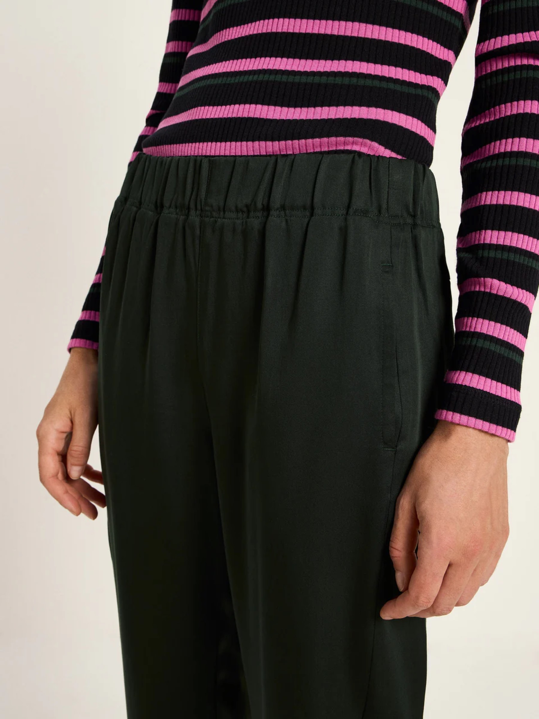 Hose aus Tencel forest Lanius