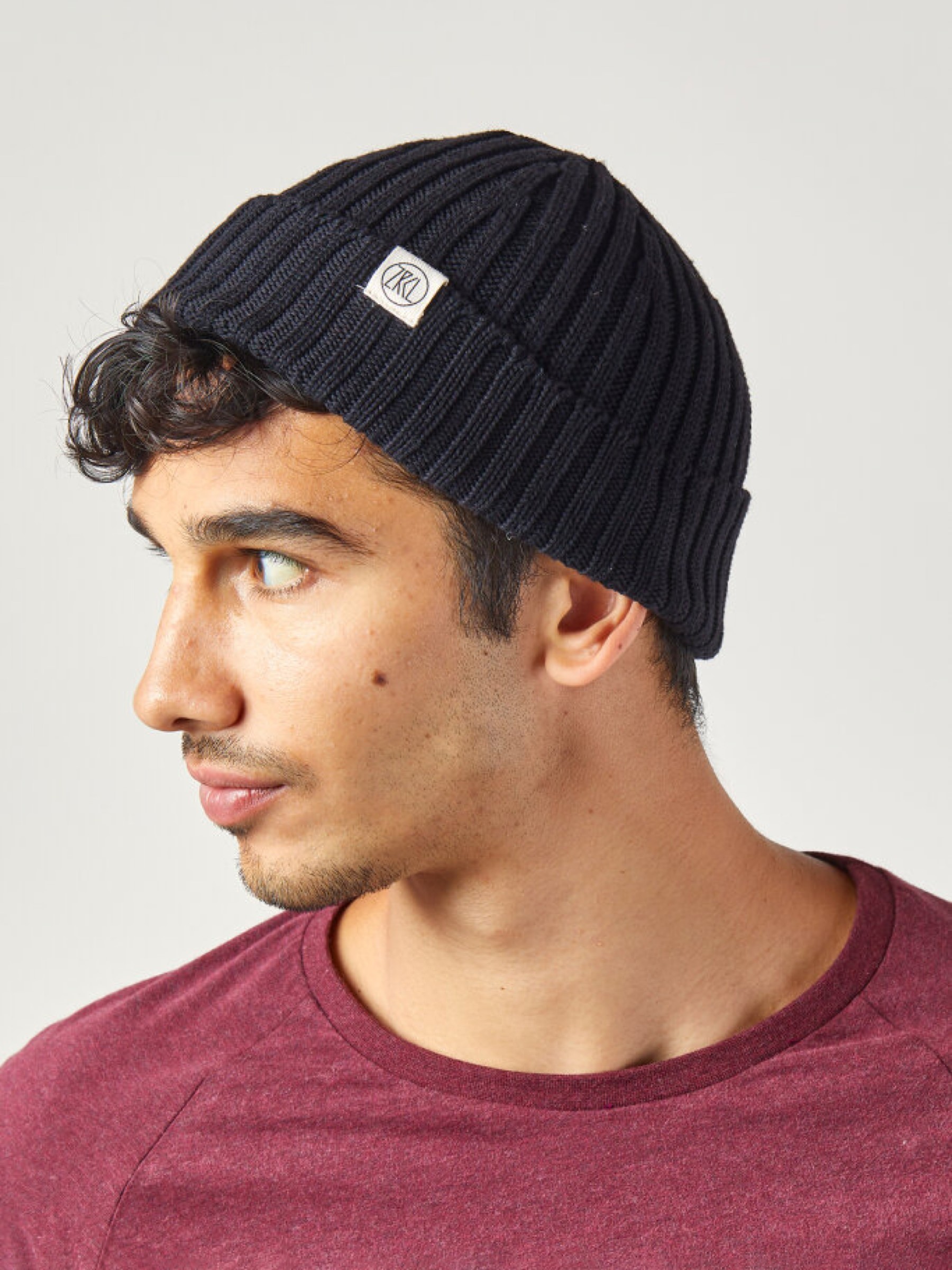 Mütze Snugly Short Beanie black ZRCL