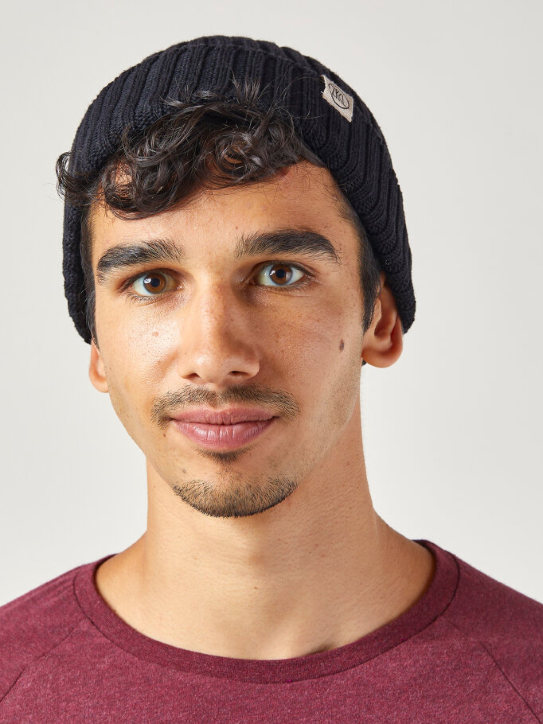 Mütze Snugly Short Beanie black ZRCL