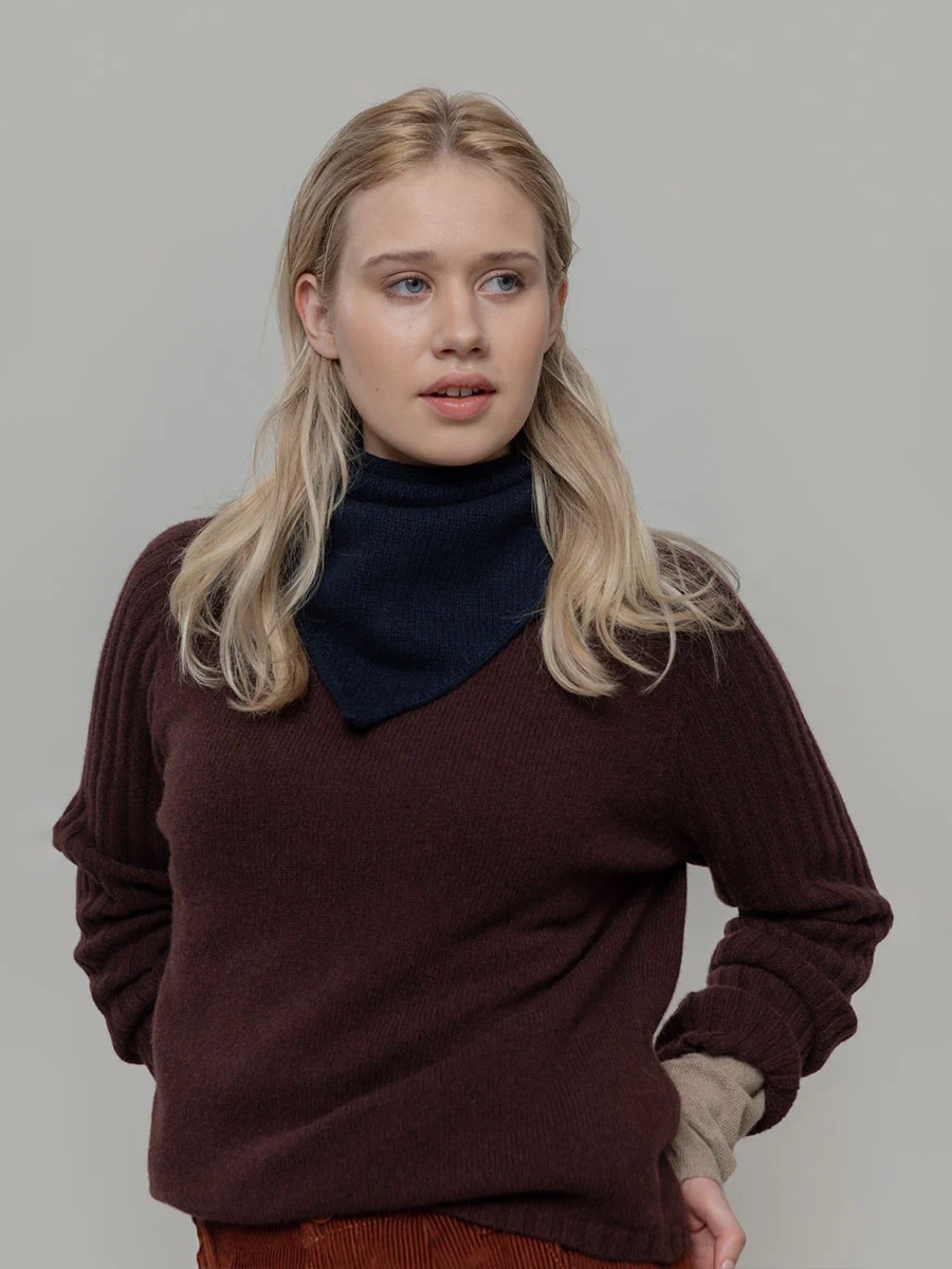 Halstuch Masha Unisex Recycled Cashmere Bandana blue mora Rifo