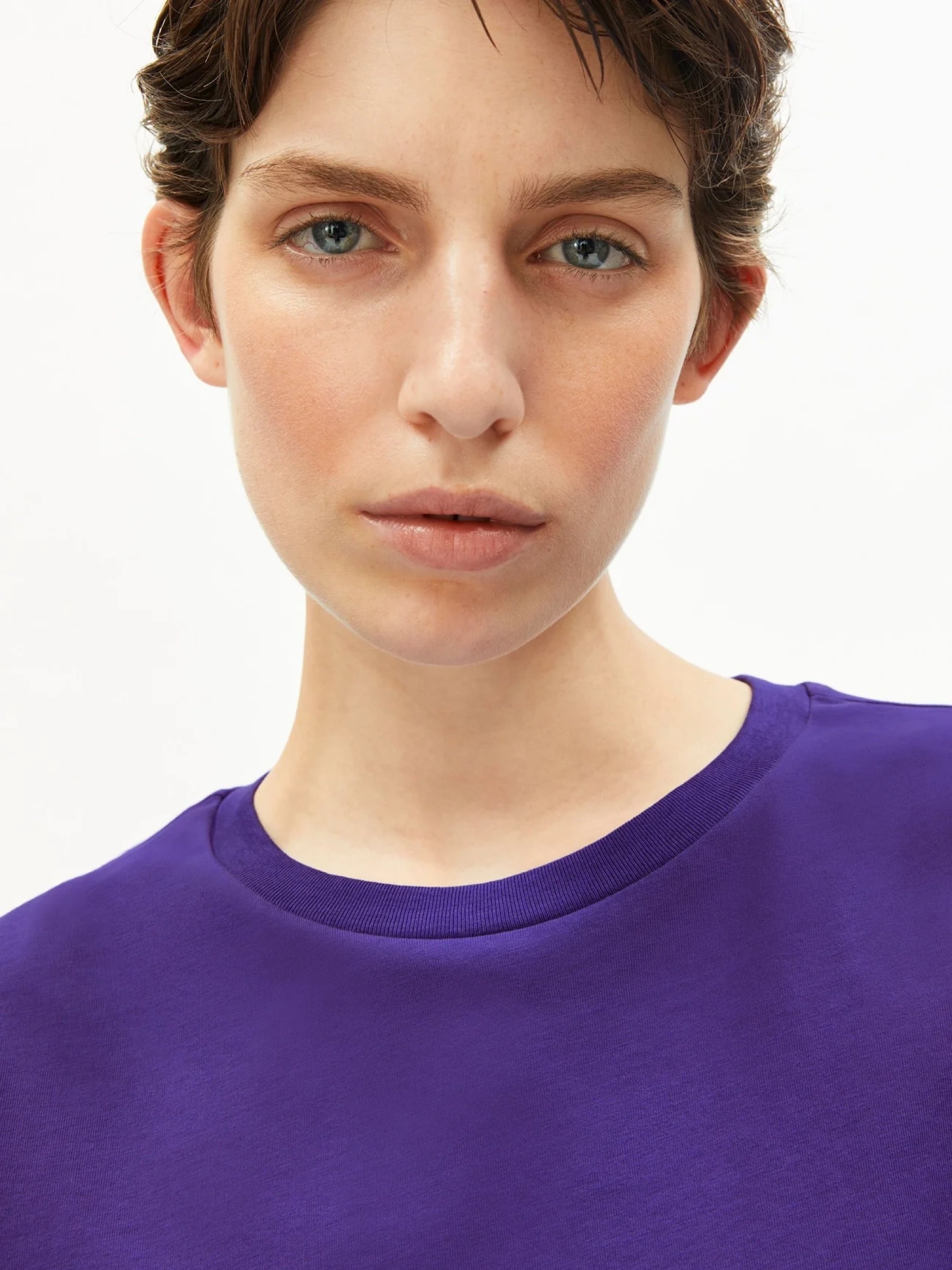 T-Shirt Lualaa indigo lilac Armedangels