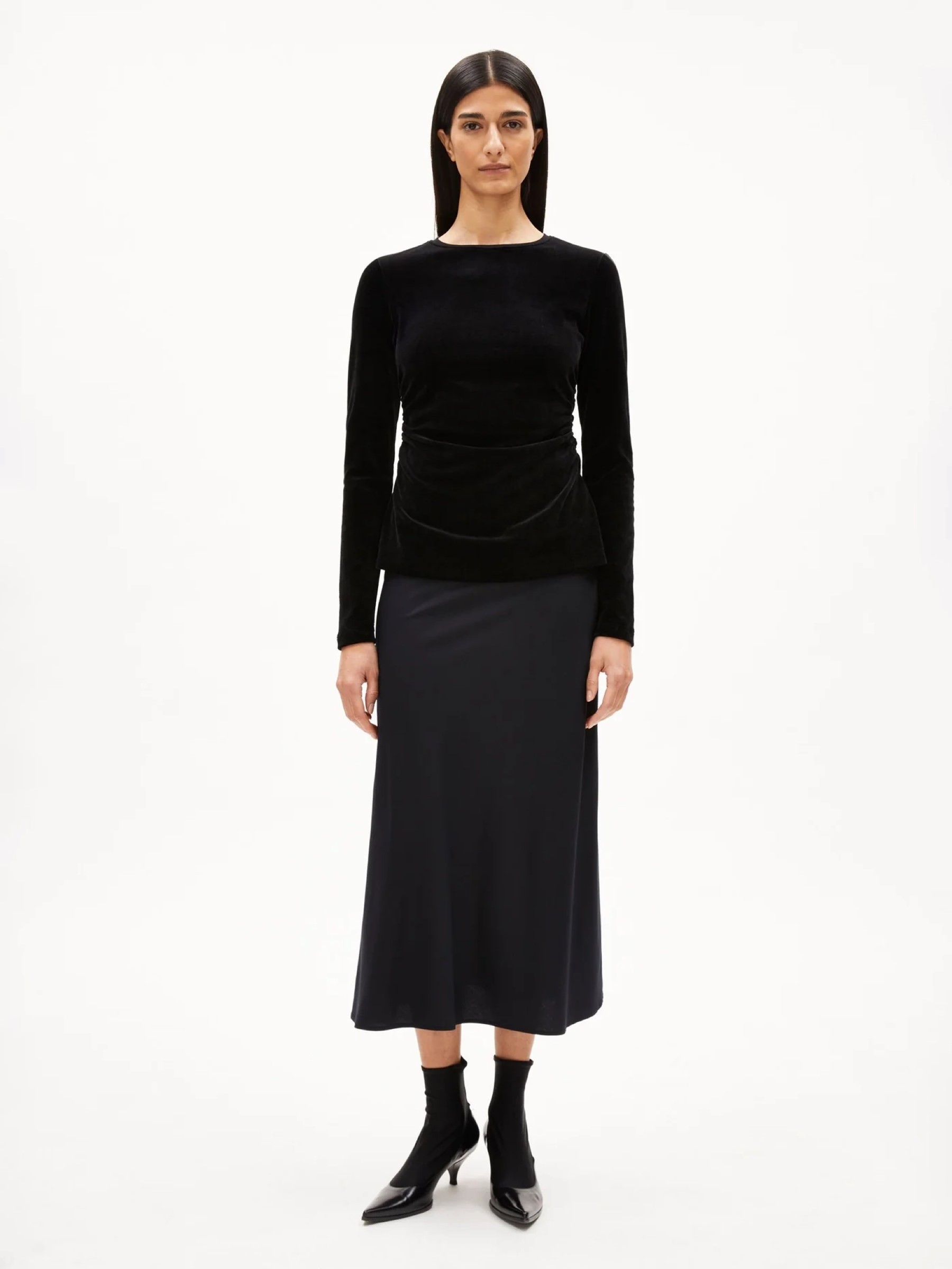 Longsleeve Adaaja Lora Velvet black Armedangels