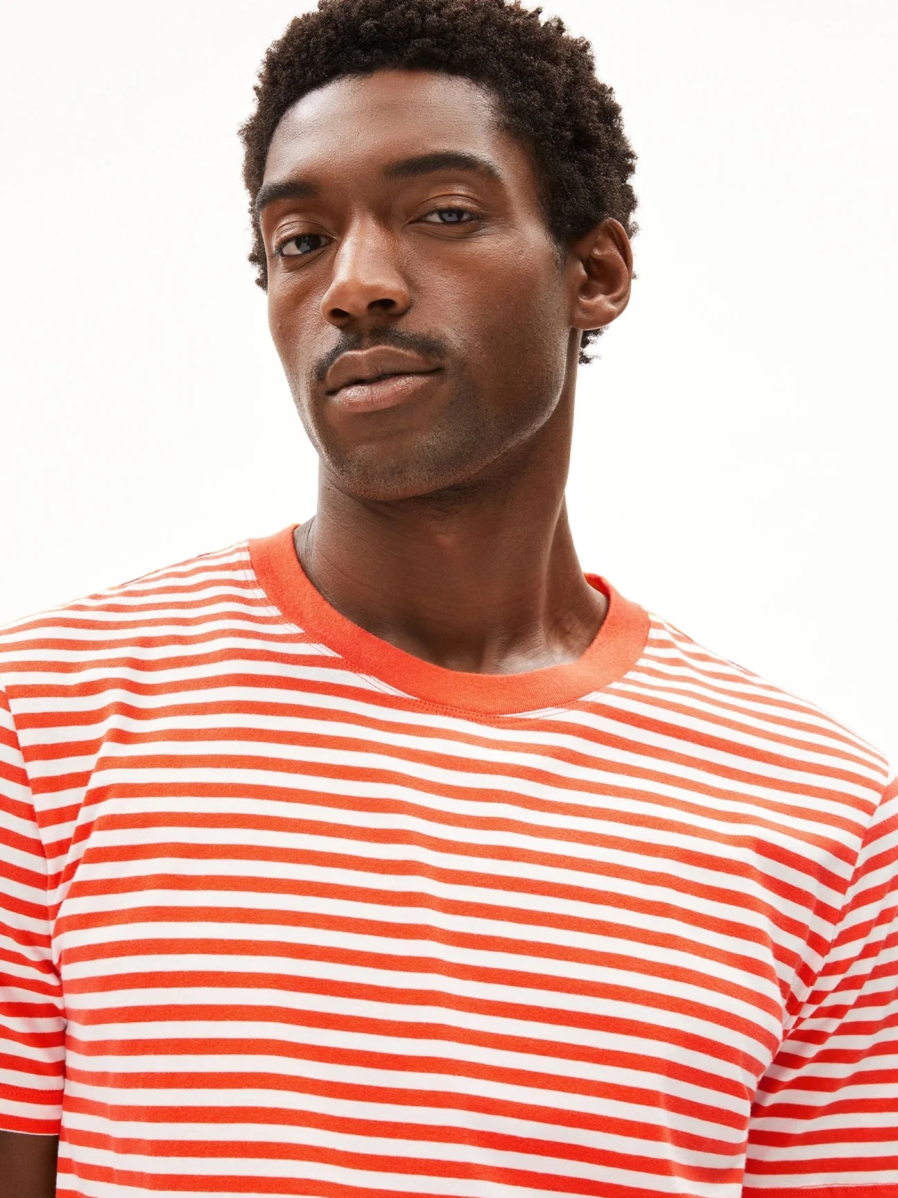 T-Shirt Maarkos Stripes sunset orange-light oatmilk Armedangels