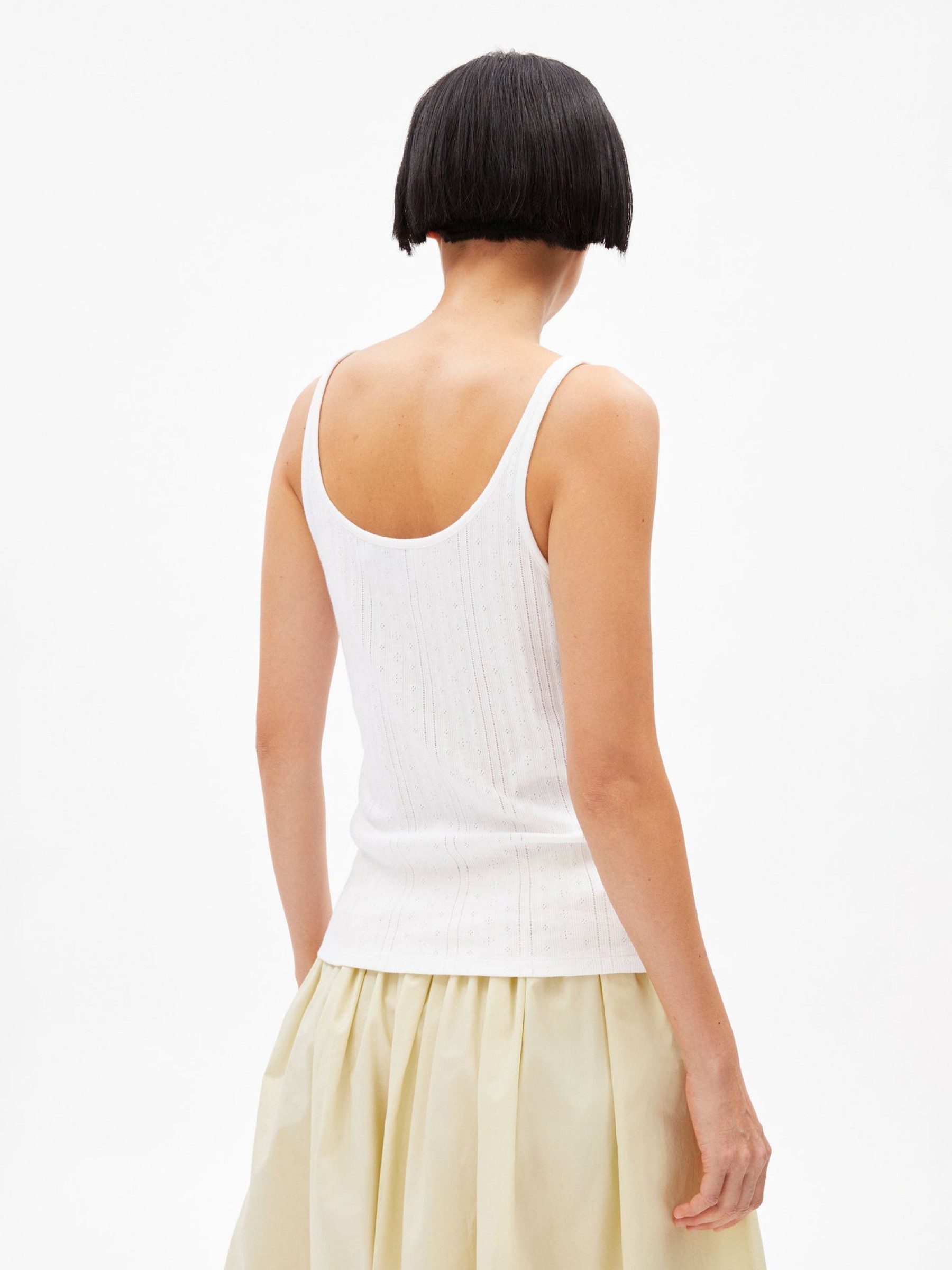 Top Mahelitaa white Armedangels