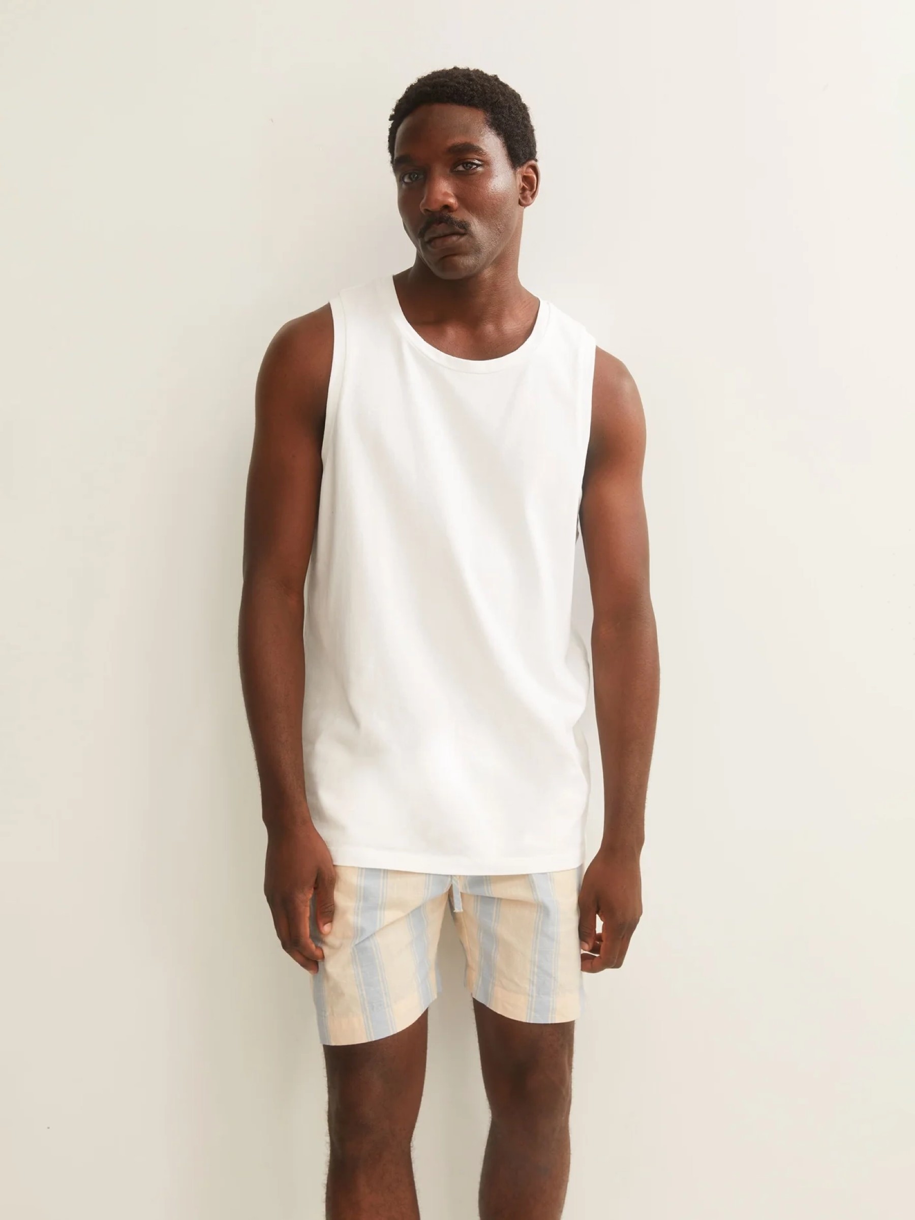 Tanktop Adriaan white Armedangels