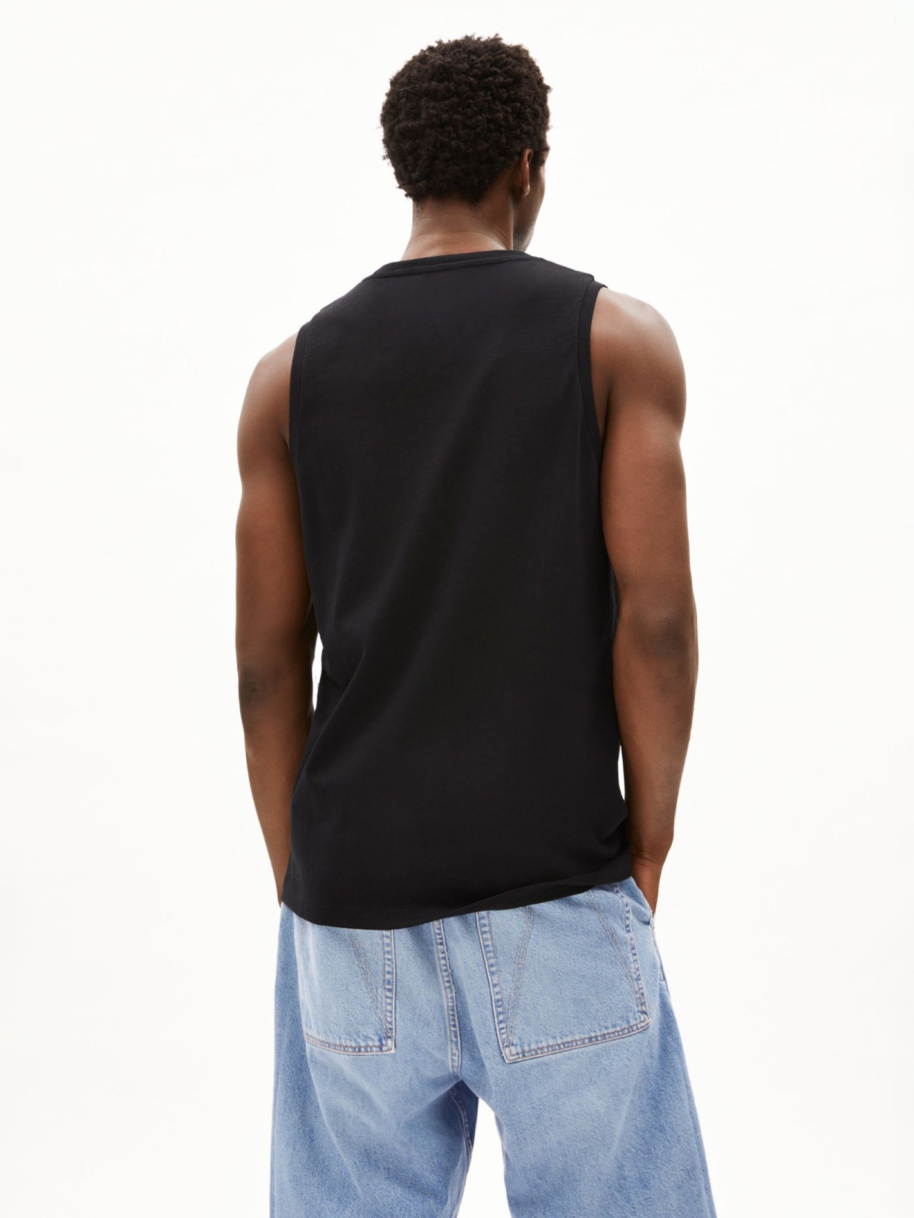 Tanktop Adriaan black Armedangels