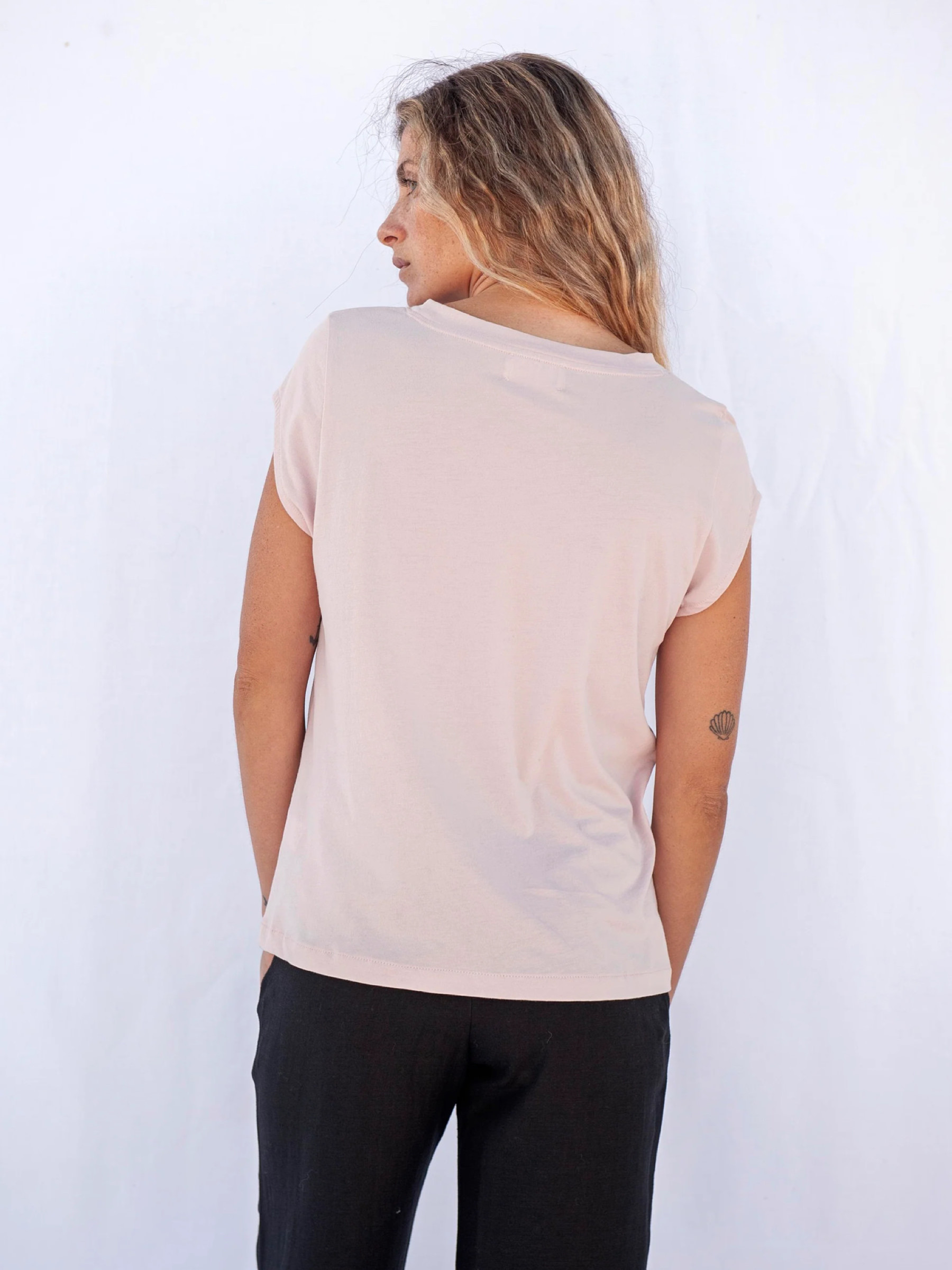 T-Shirt Crew Tee Isla rosa Jungle Folk