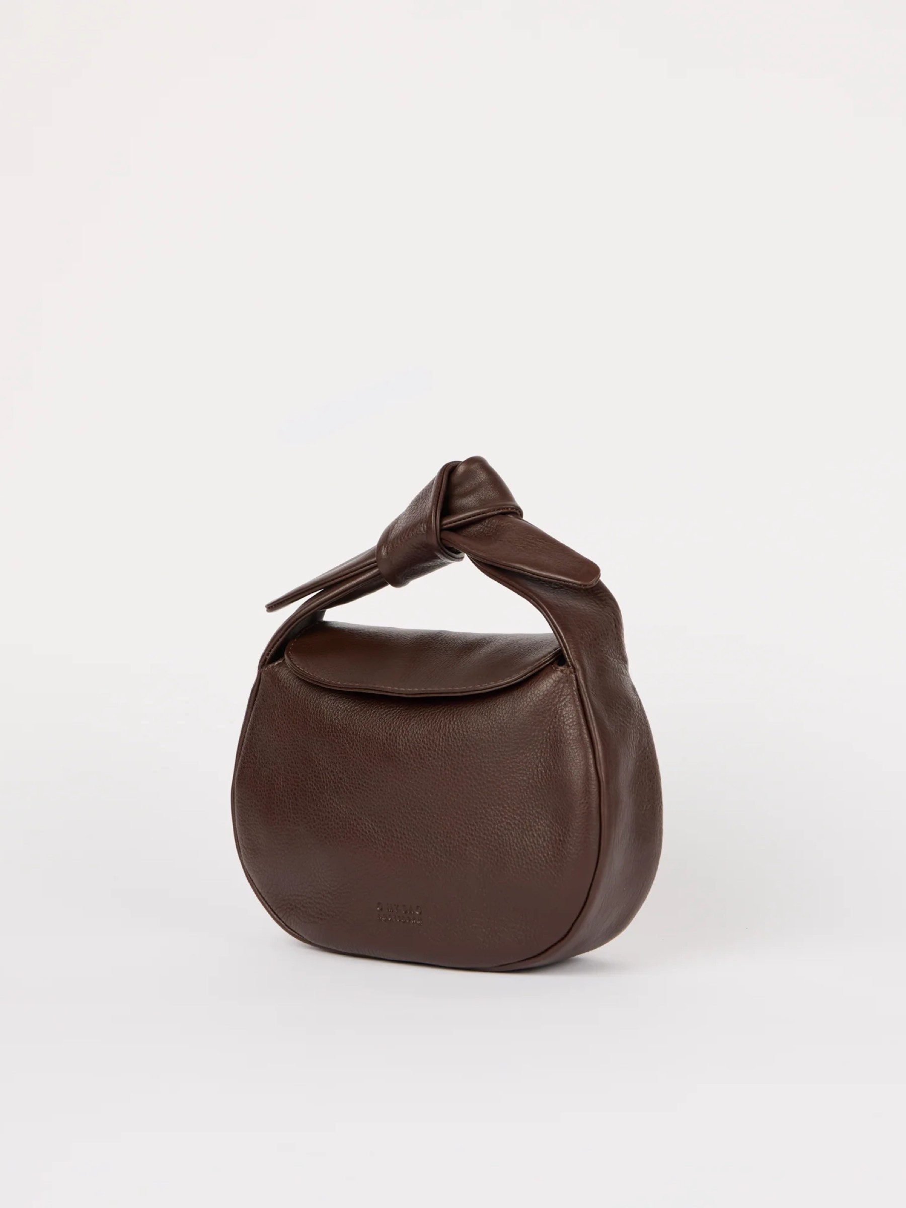 Tasche Coco Croissant chocolate soft grain leather O My Bag
