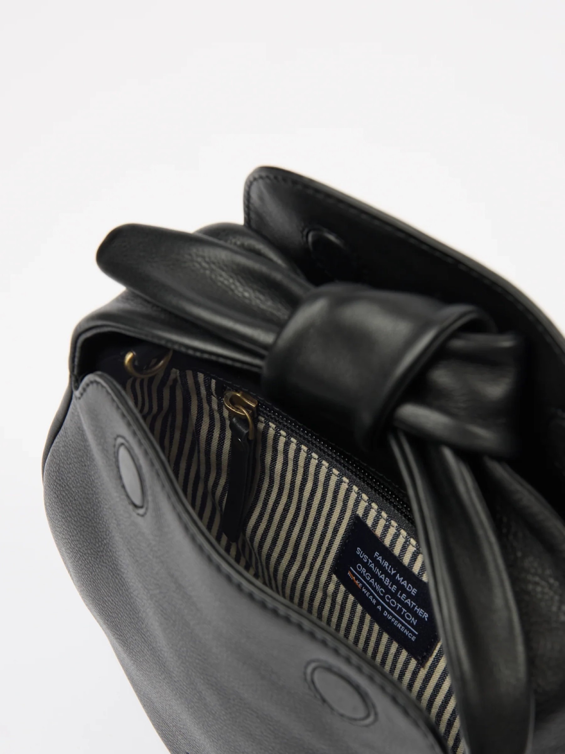 Tasche Coco Croissant black soft grain leather O My Bag