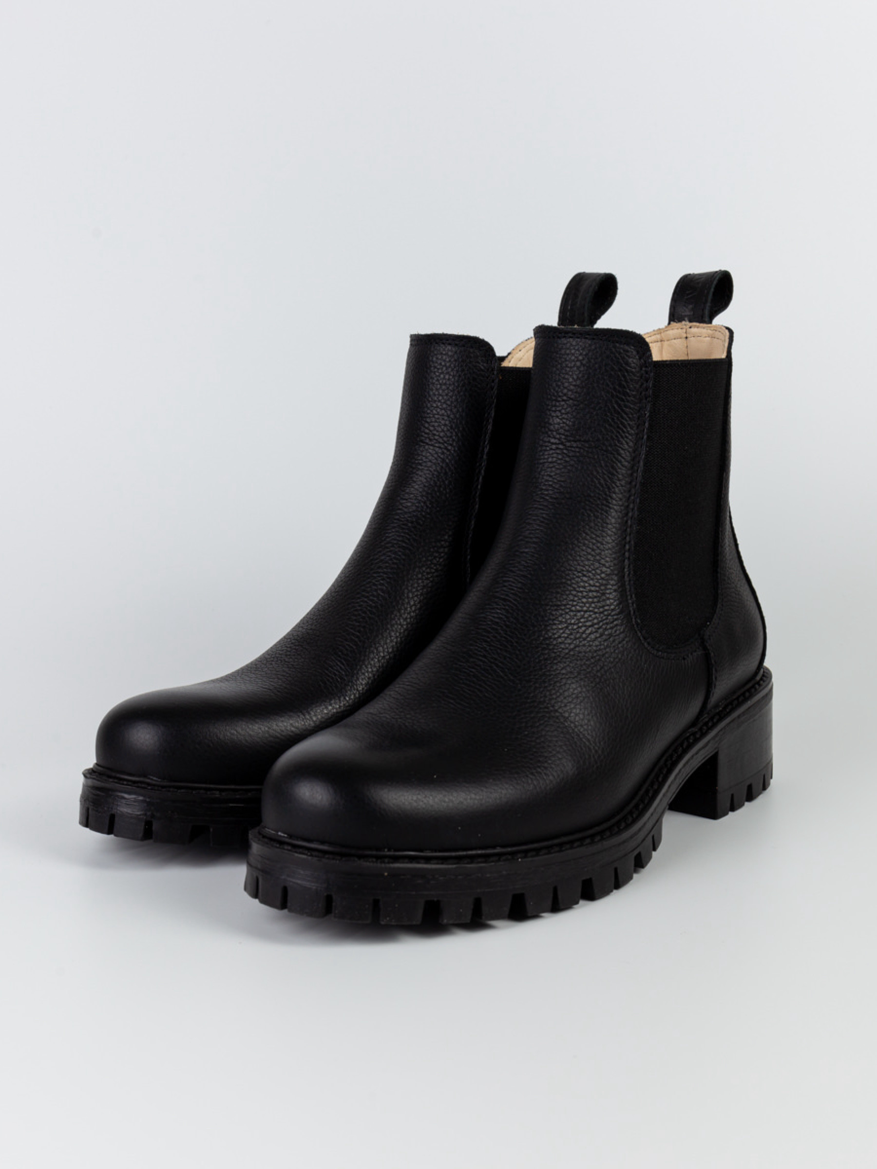 Schuhe Moda black Kavat