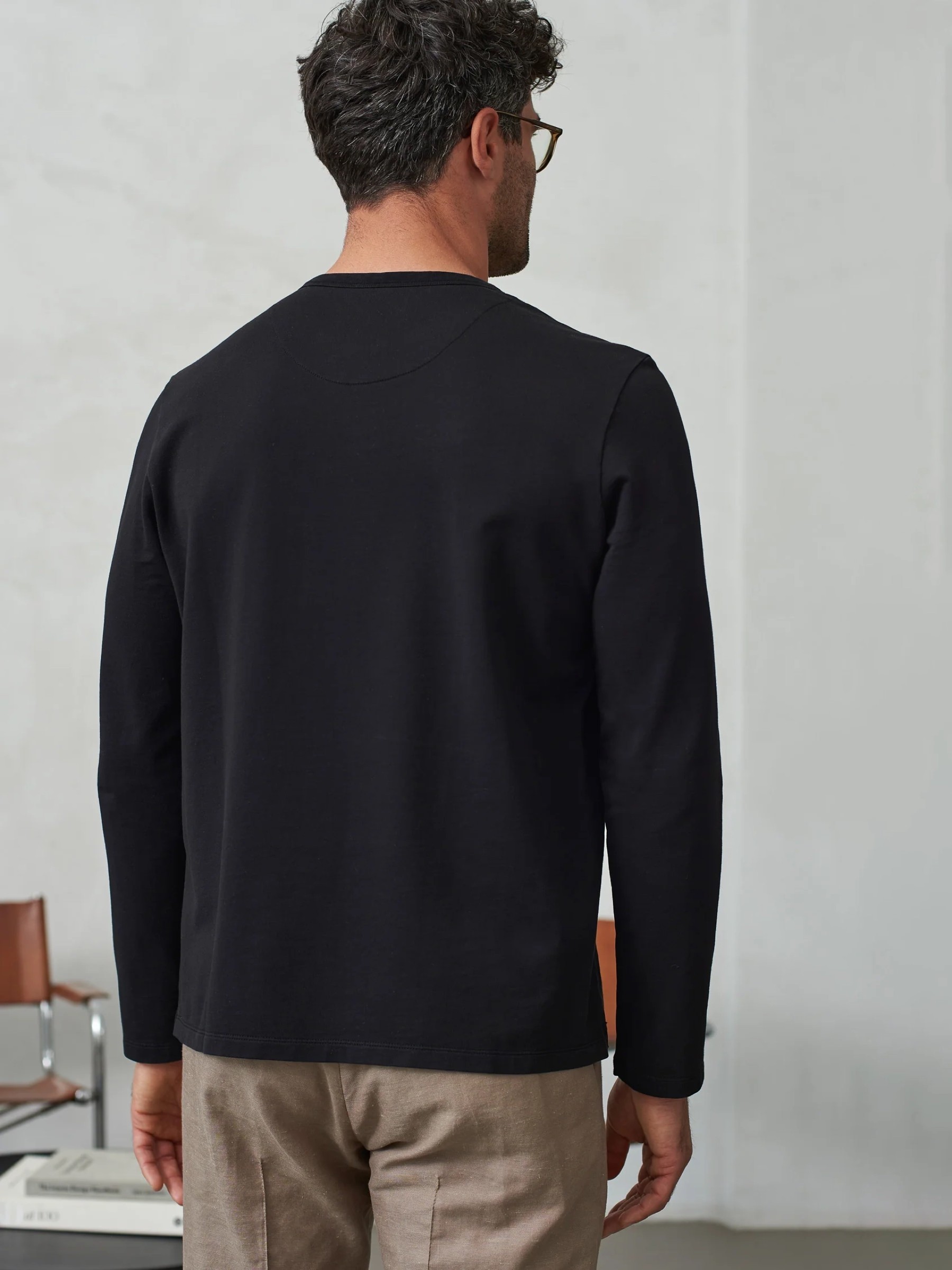 Pullover Lars Longsleeve black eco cotton About Companions